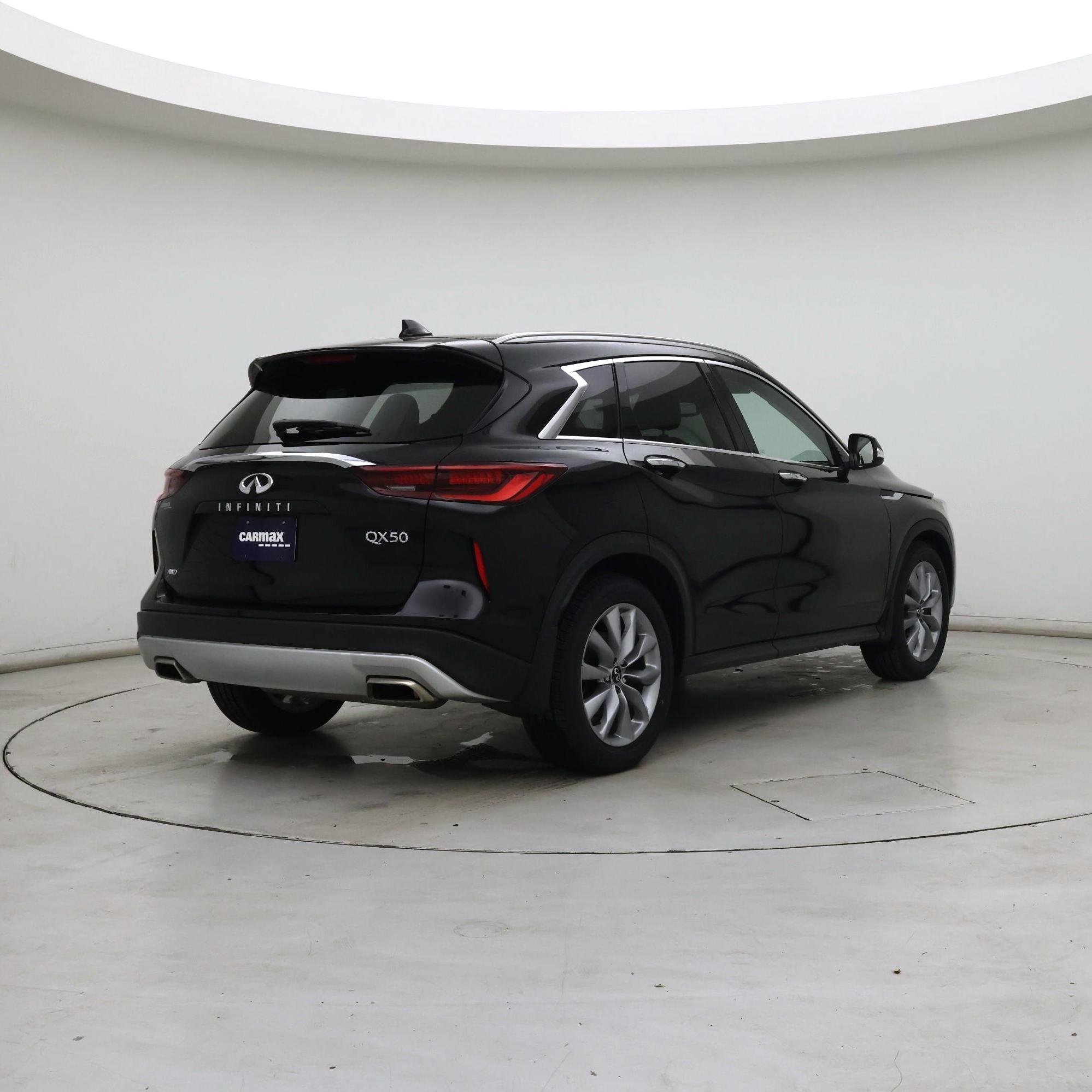 Thumbnail: 2022 INFINITI QX50 - 8