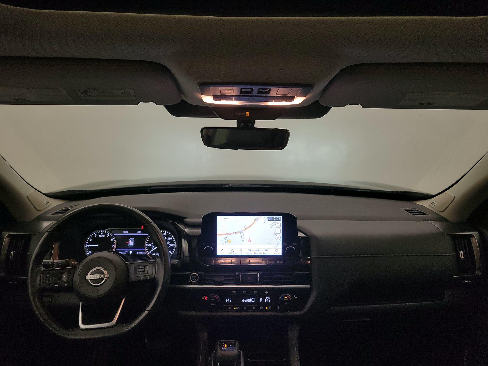 Thumbnail: 2023 Nissan Pathfinder - 9