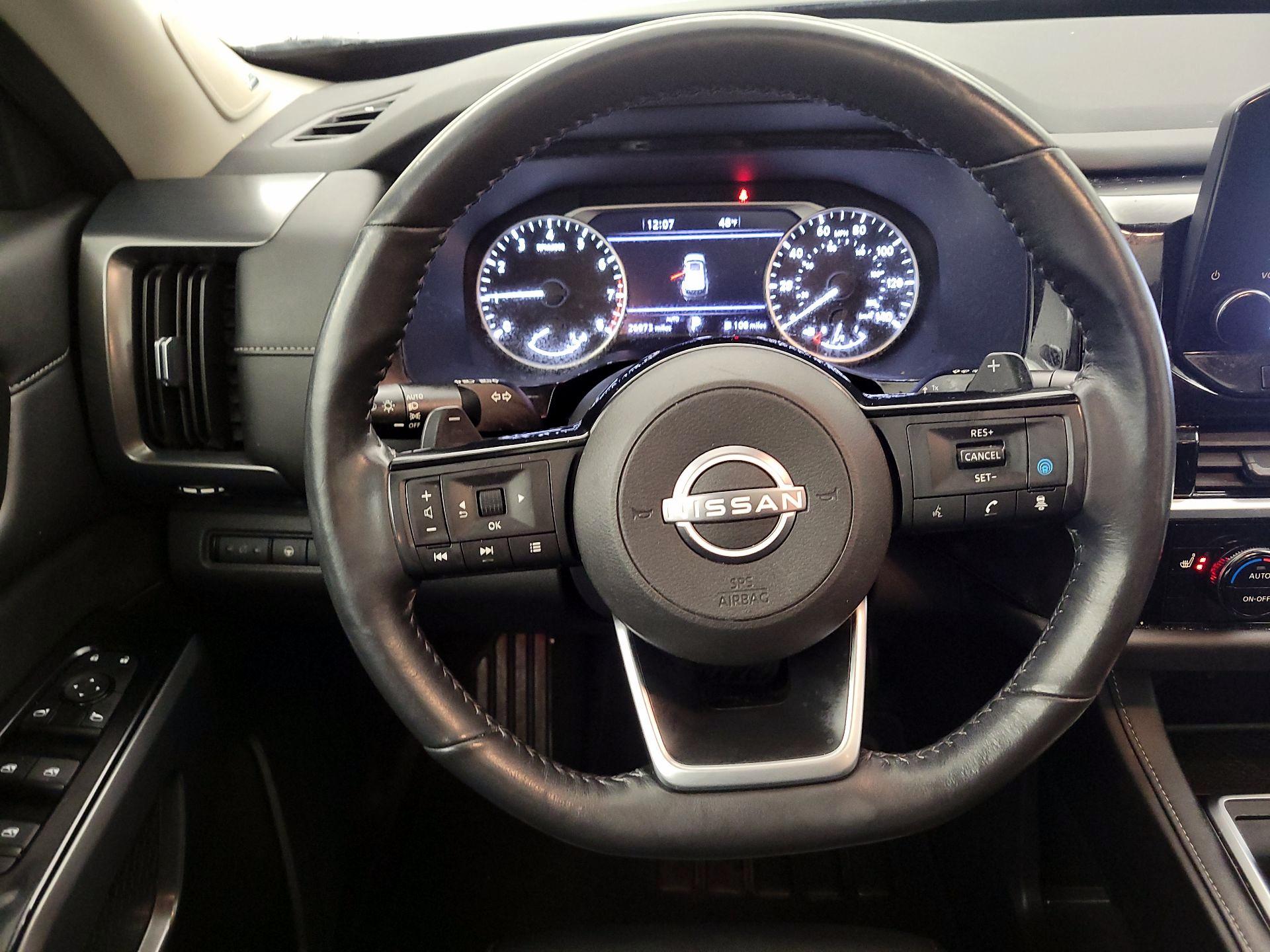 Thumbnail: 2023 Nissan Pathfinder - 10