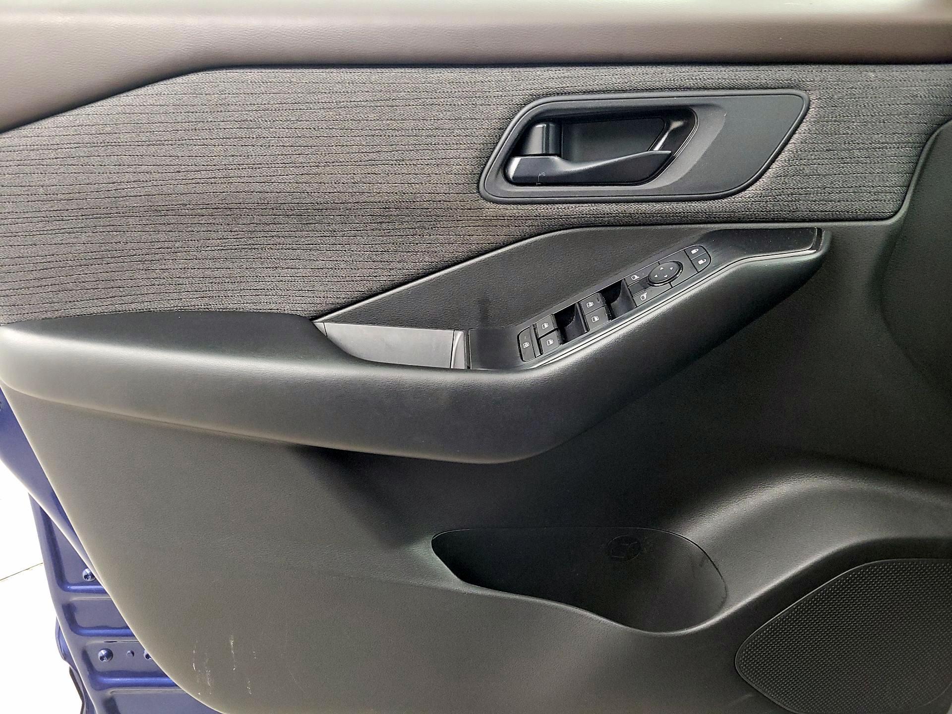 Thumbnail: 2023 Nissan Rogue - 12