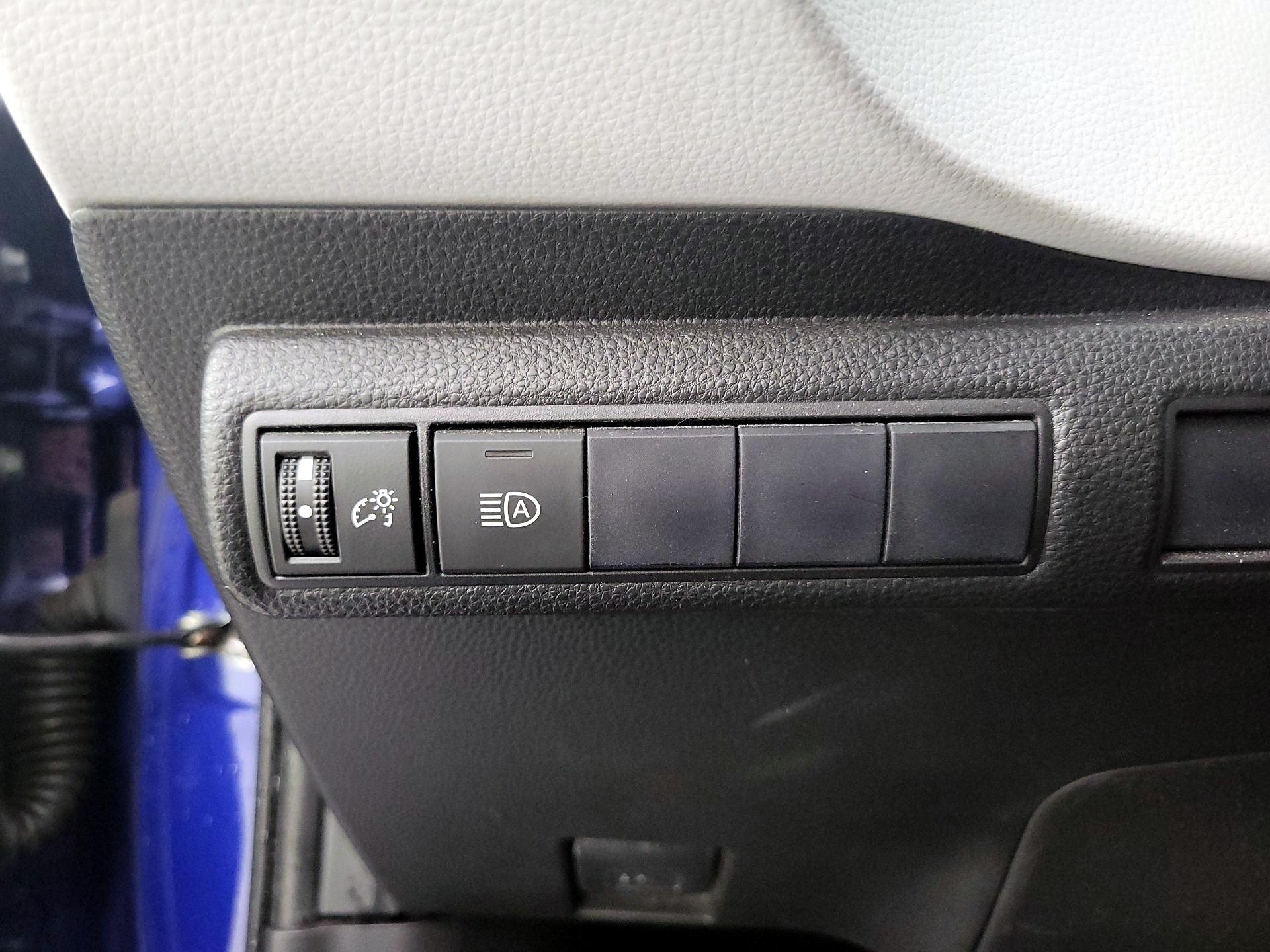 Thumbnail: 2021 Toyota Corolla - 13