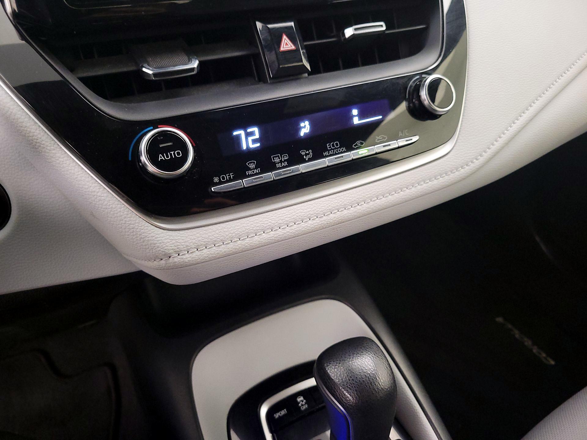 Thumbnail: 2021 Toyota Corolla - 16