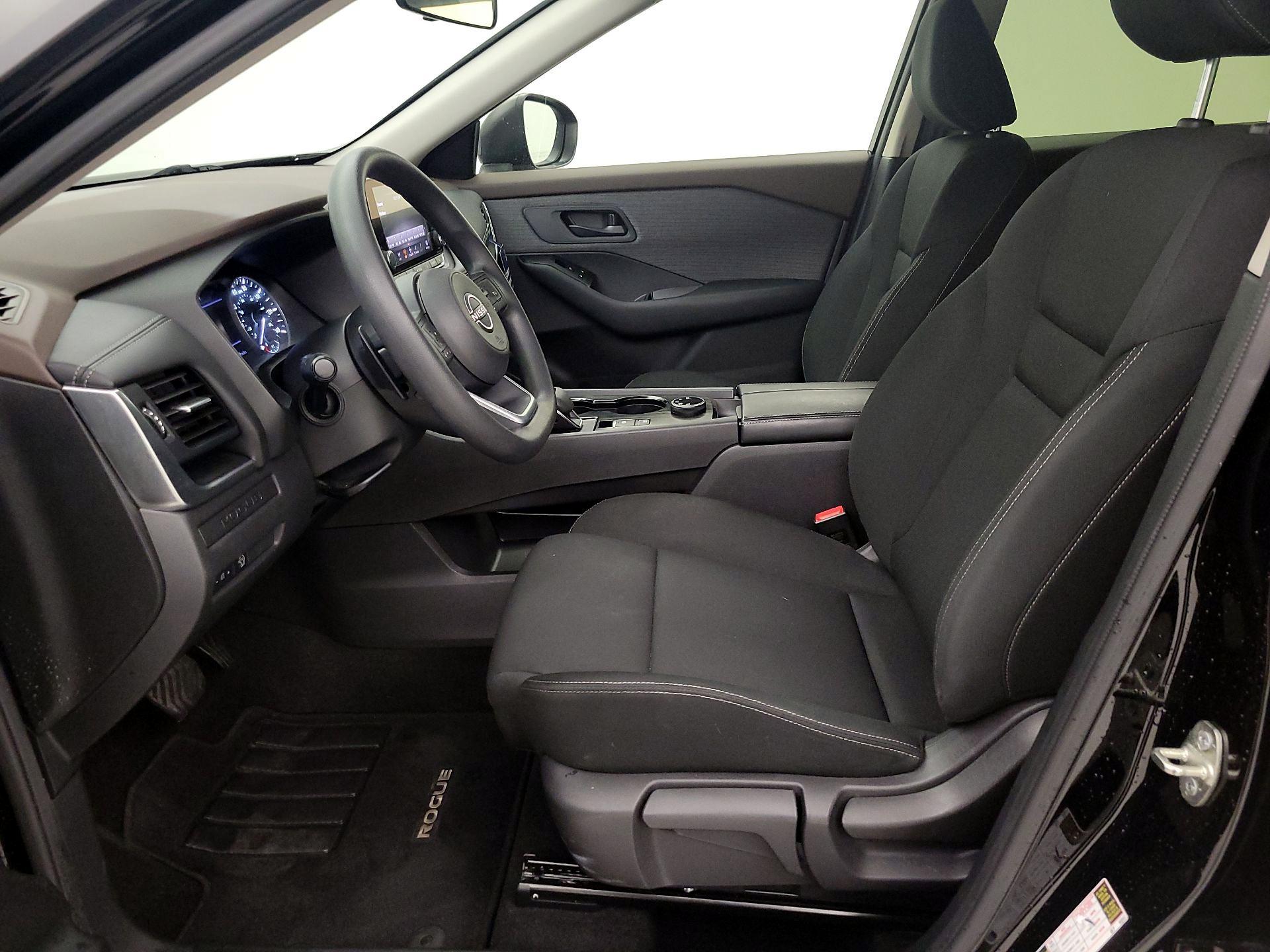 Thumbnail: 2023 Nissan Rogue - 11