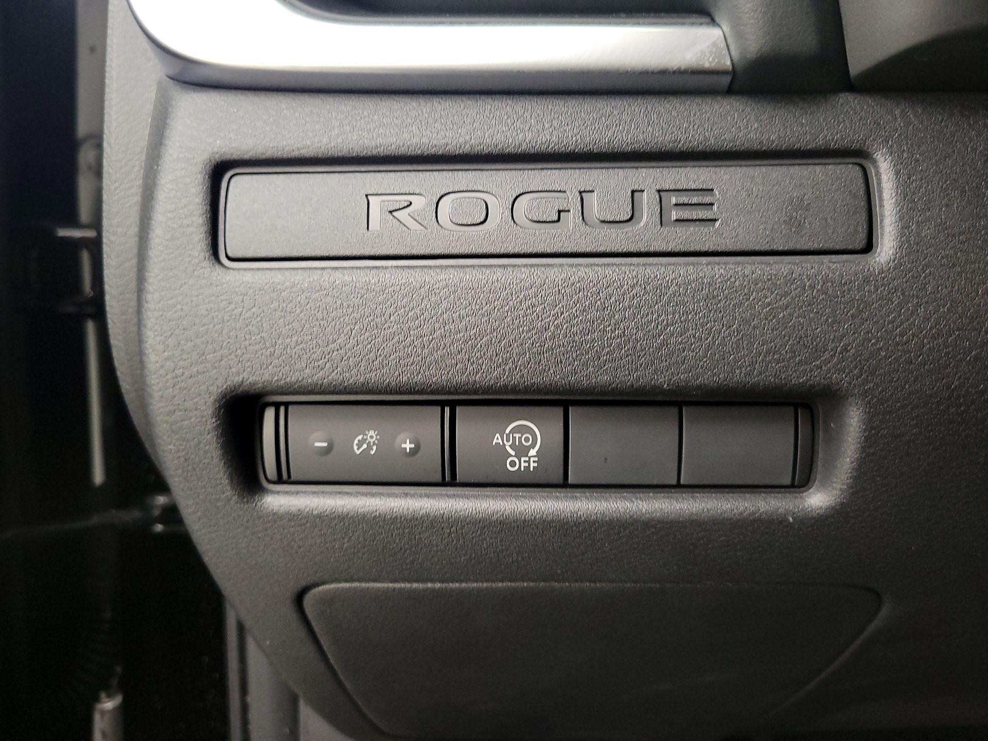 Thumbnail: 2023 Nissan Rogue - 13