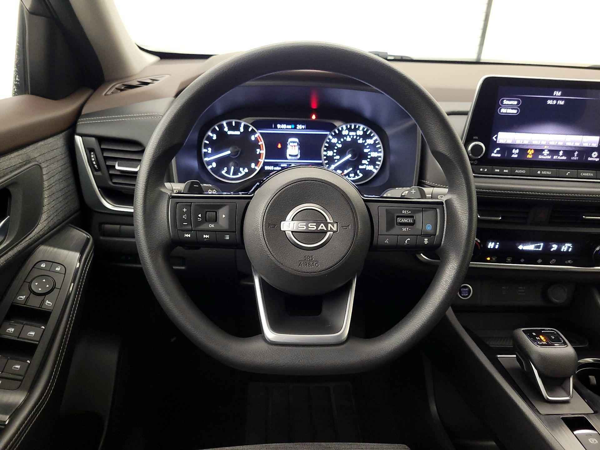 Thumbnail: 2023 Nissan Rogue - 10