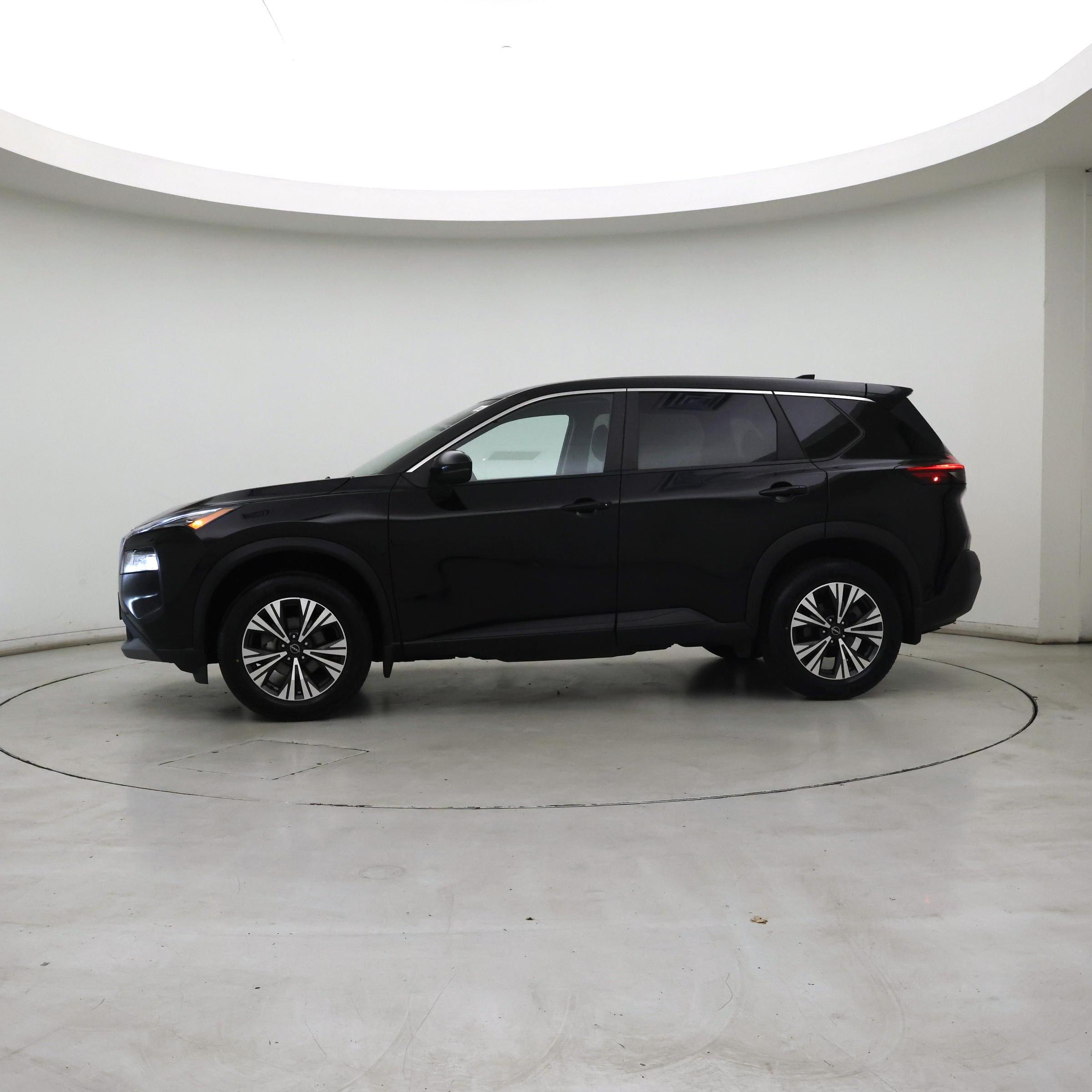Thumbnail: 2023 Nissan Rogue - 3