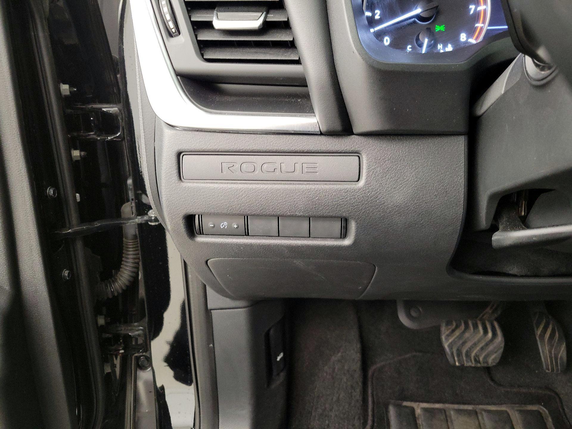 Thumbnail: 2023 Nissan Rogue - 13