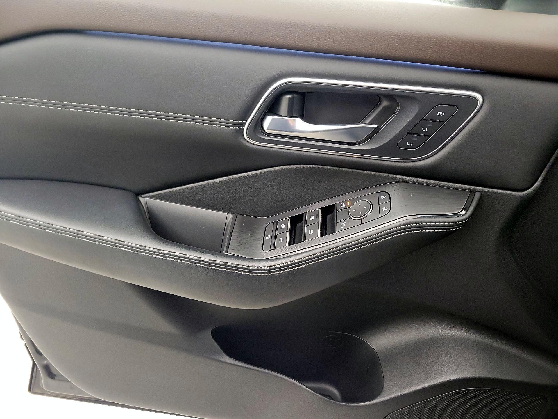 Thumbnail: 2023 Nissan Rogue - 12