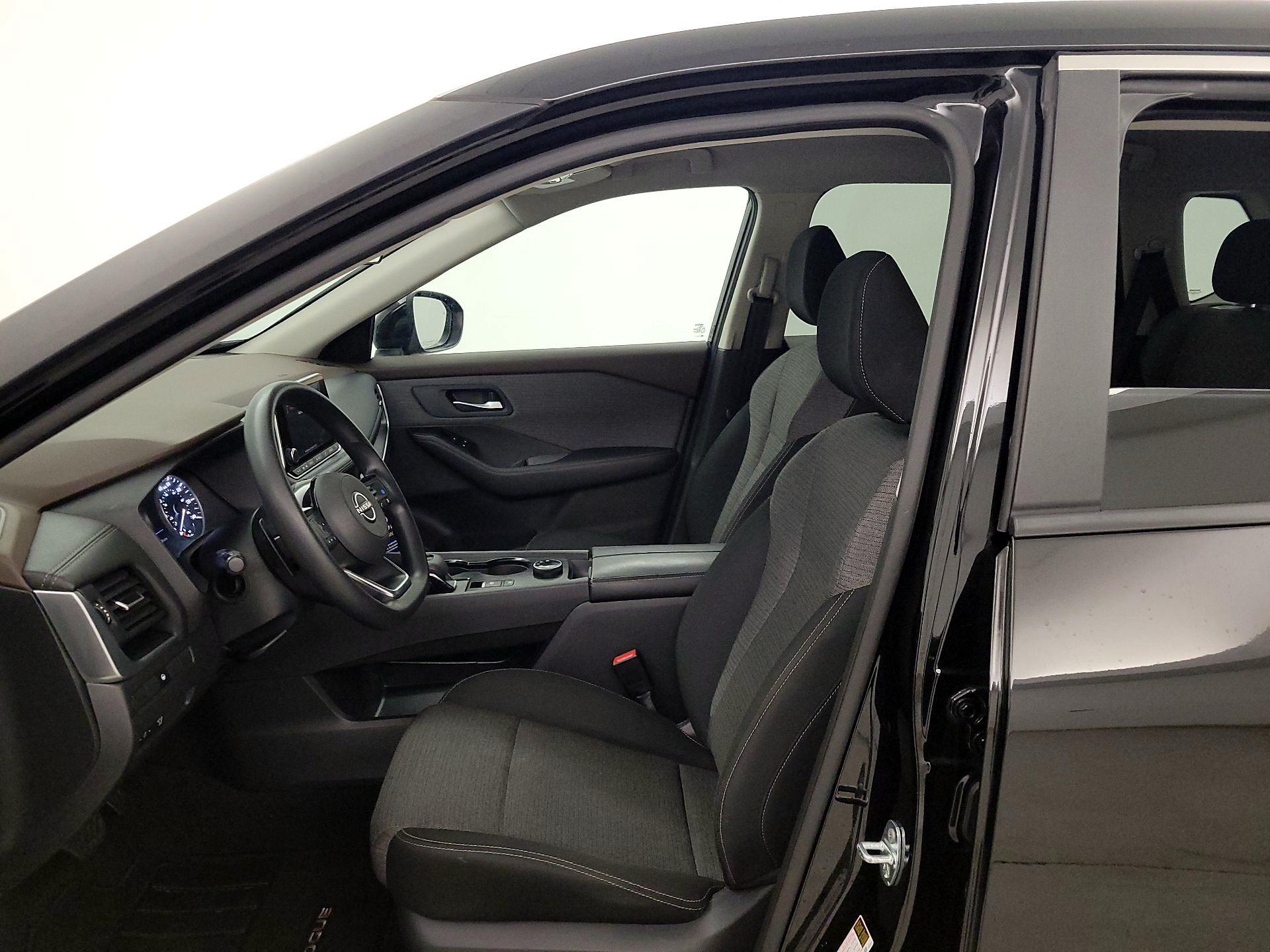 Thumbnail: 2023 Nissan Rogue - 11