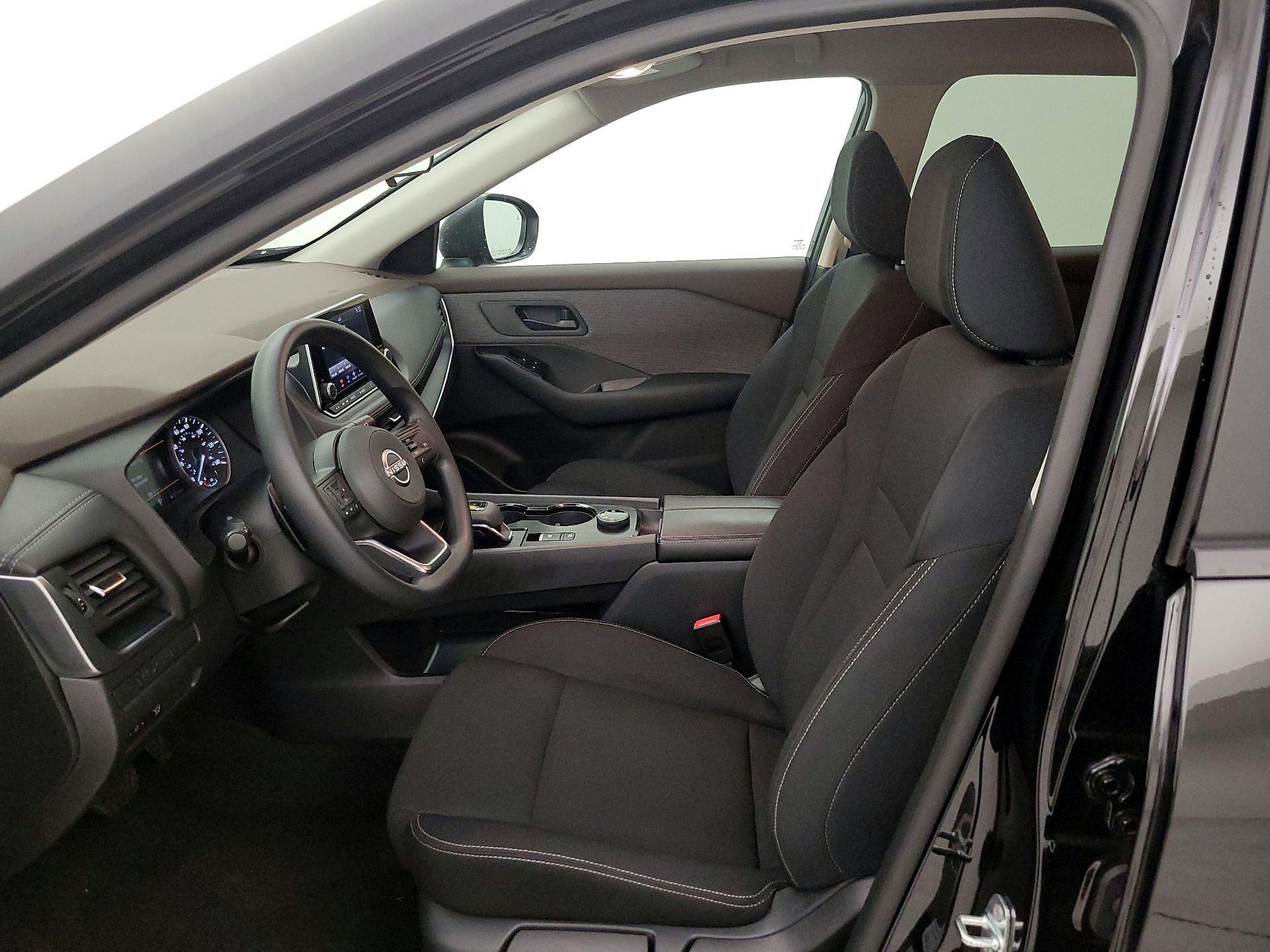 Thumbnail: 2023 Nissan Rogue - 11