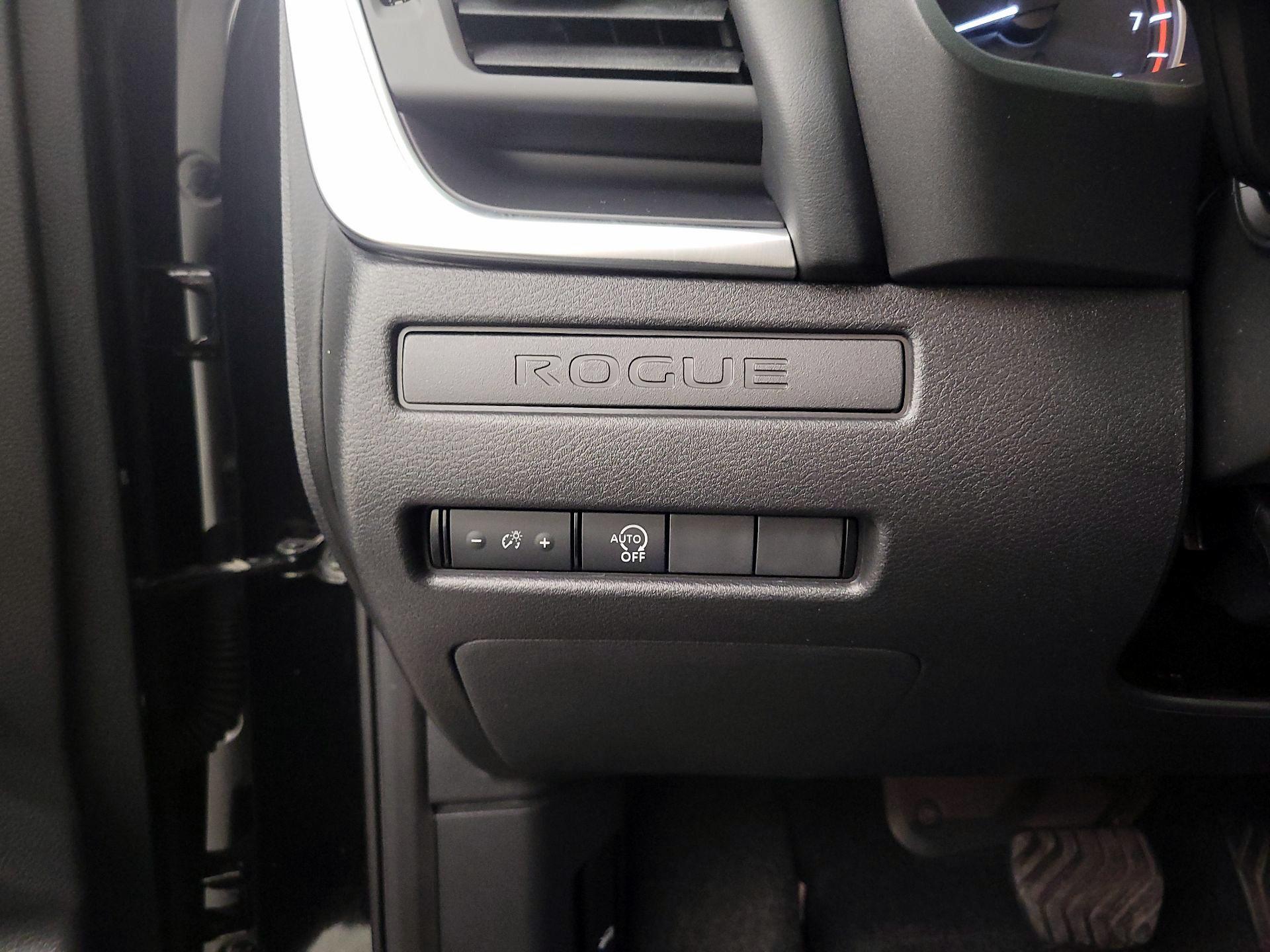 Thumbnail: 2023 Nissan Rogue - 13