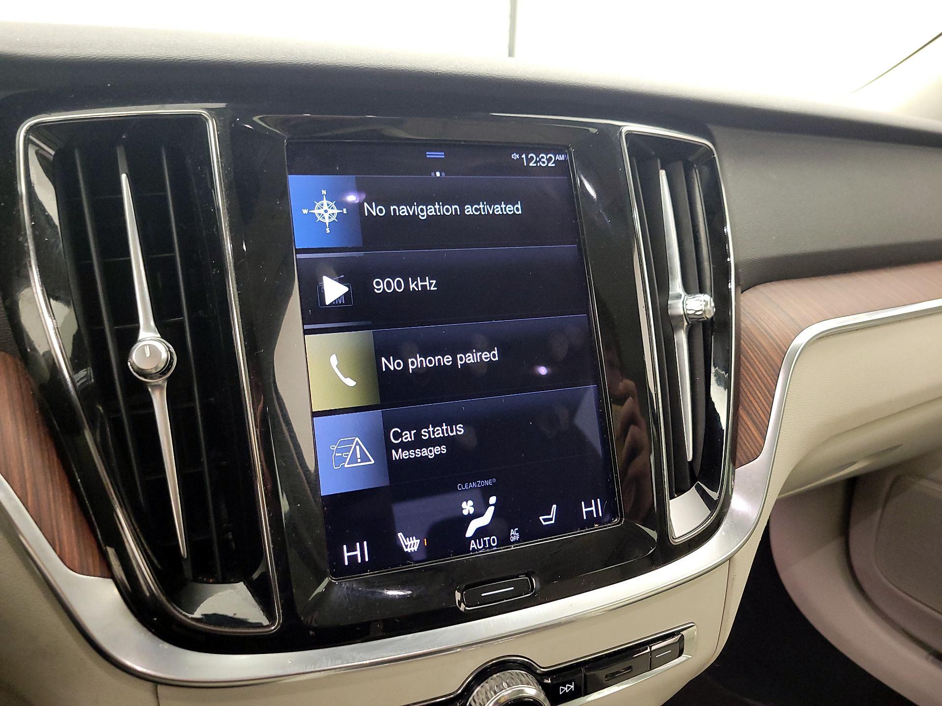 Thumbnail: 2022 Volvo S60 - 15