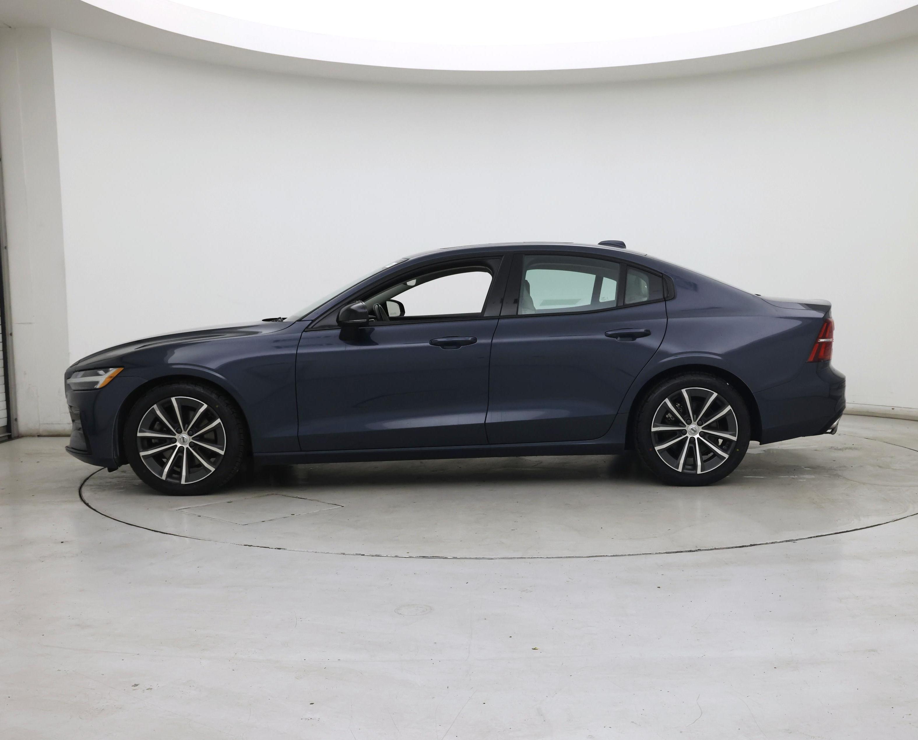 Thumbnail: 2022 Volvo S60 - 3