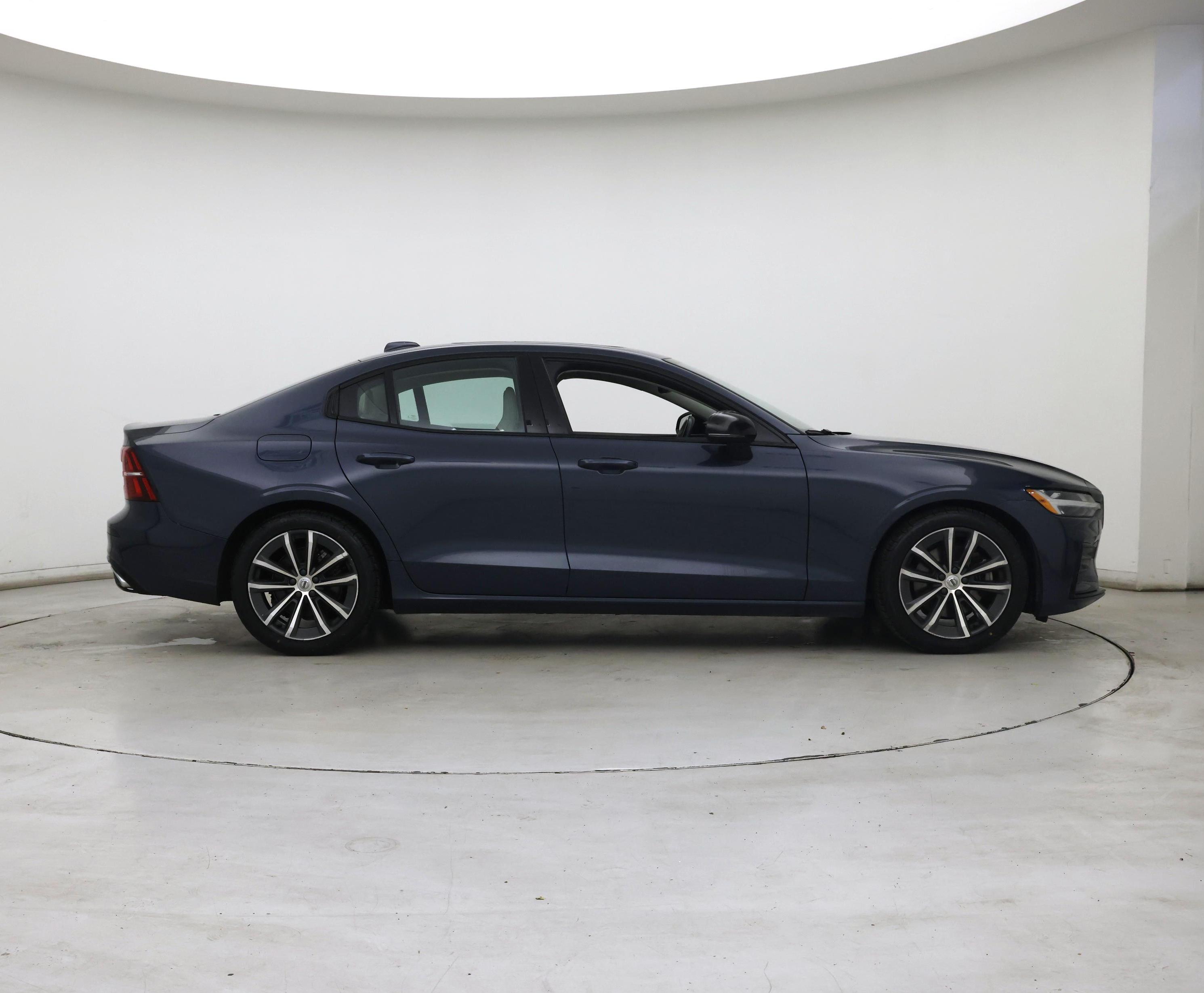 Thumbnail: 2022 Volvo S60 - 7