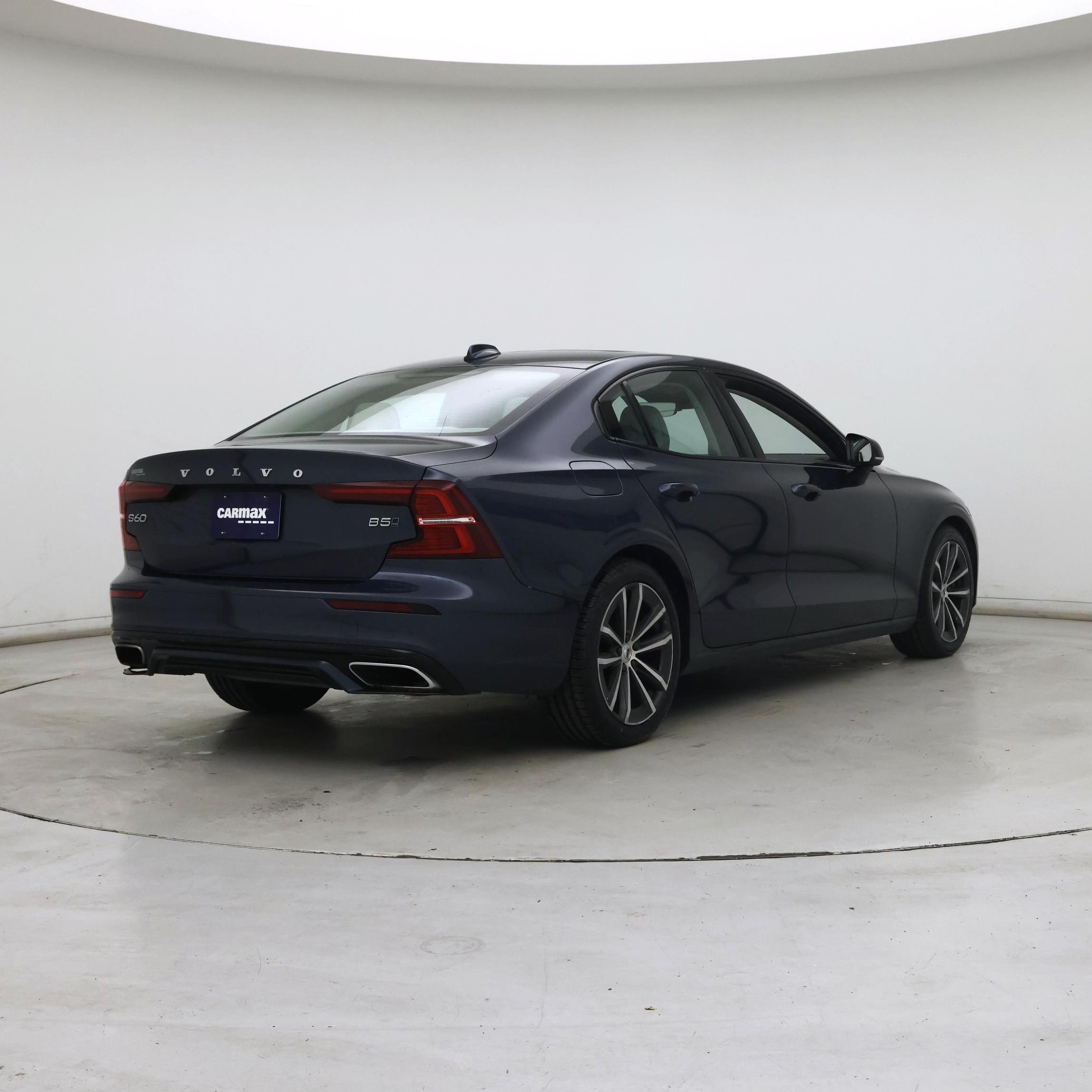 Thumbnail: 2022 Volvo S60 - 8