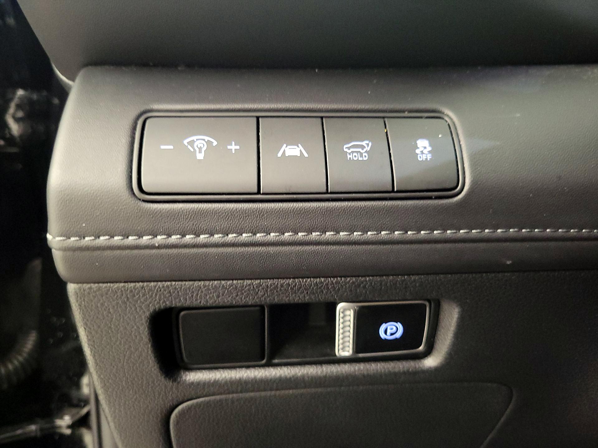 Thumbnail: 2023 Hyundai Santa Fe - 13