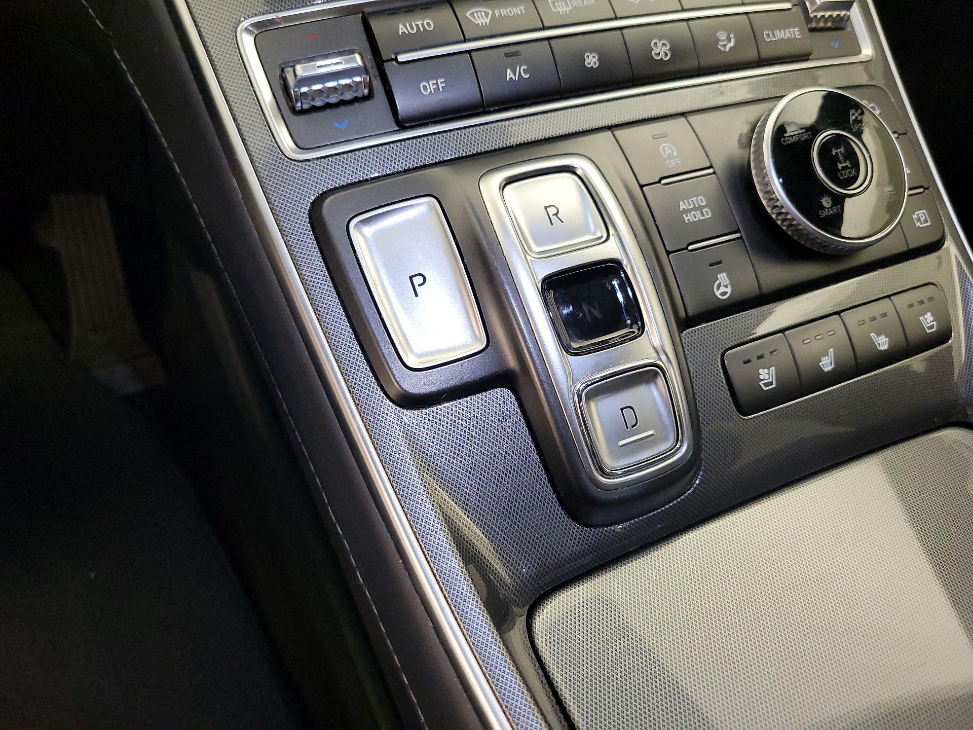 Thumbnail: 2023 Hyundai Santa Fe - 17