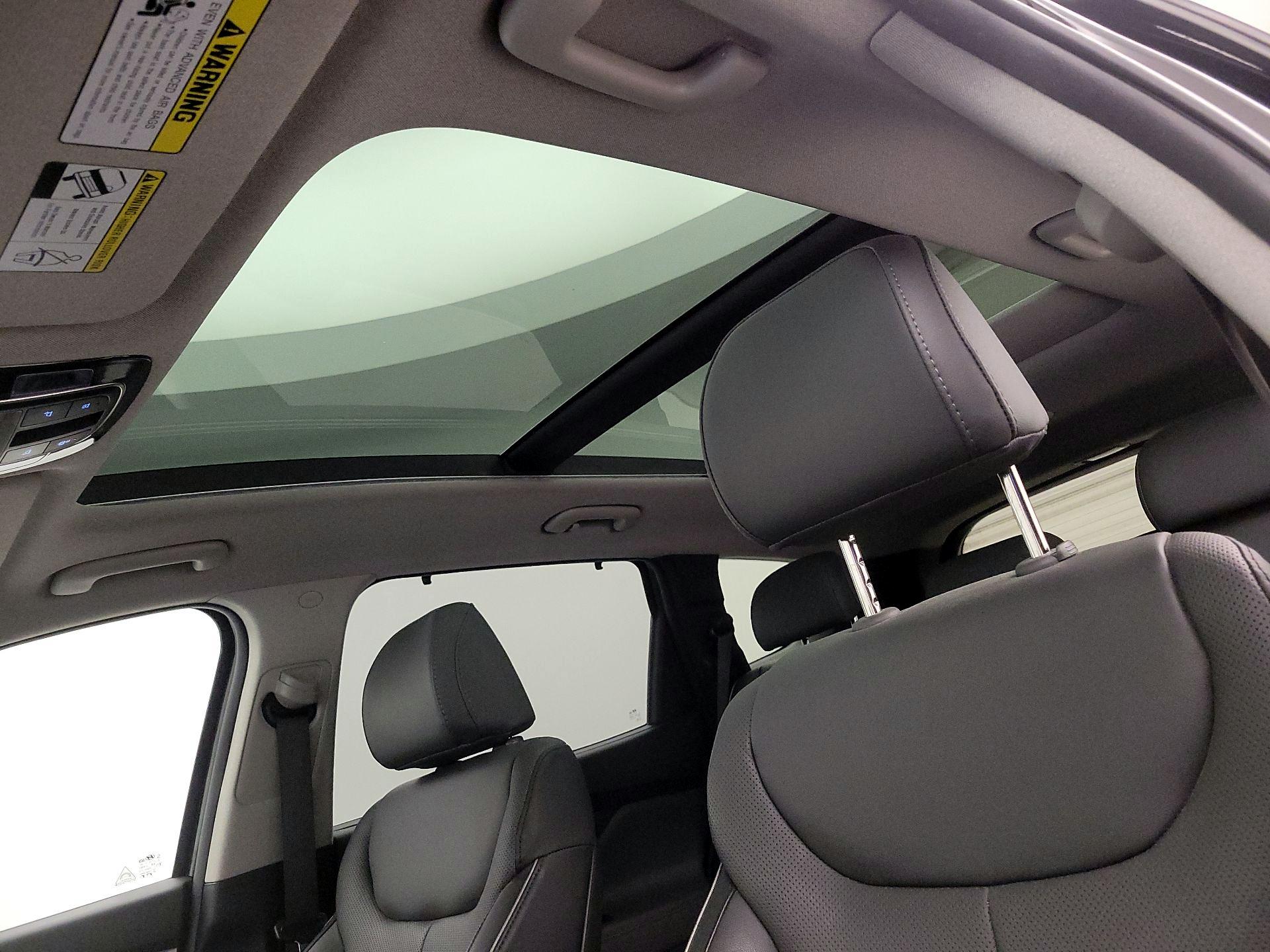 Thumbnail: 2023 Hyundai Santa Fe - 19