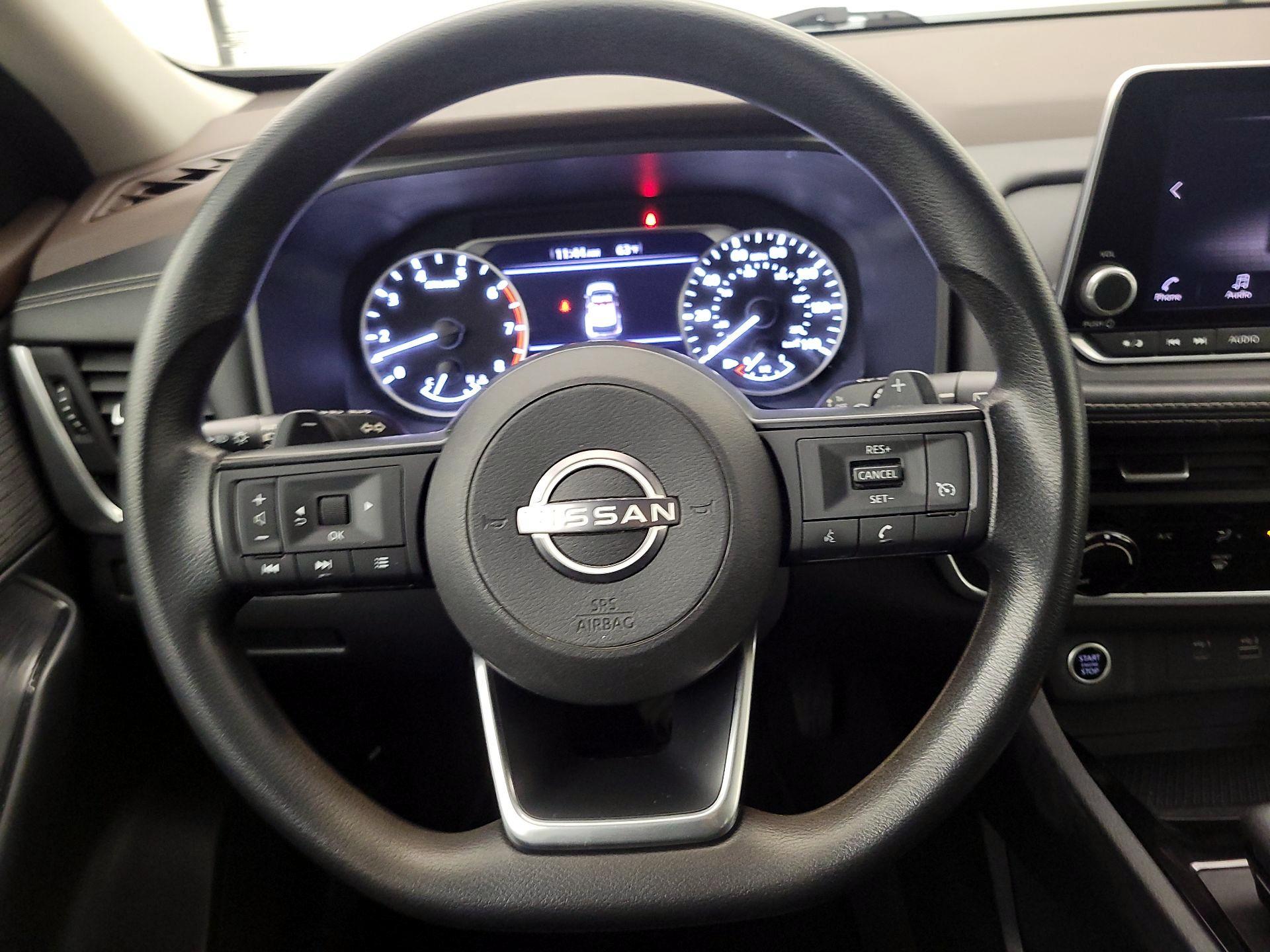 Thumbnail: 2023 Nissan Rogue - 10