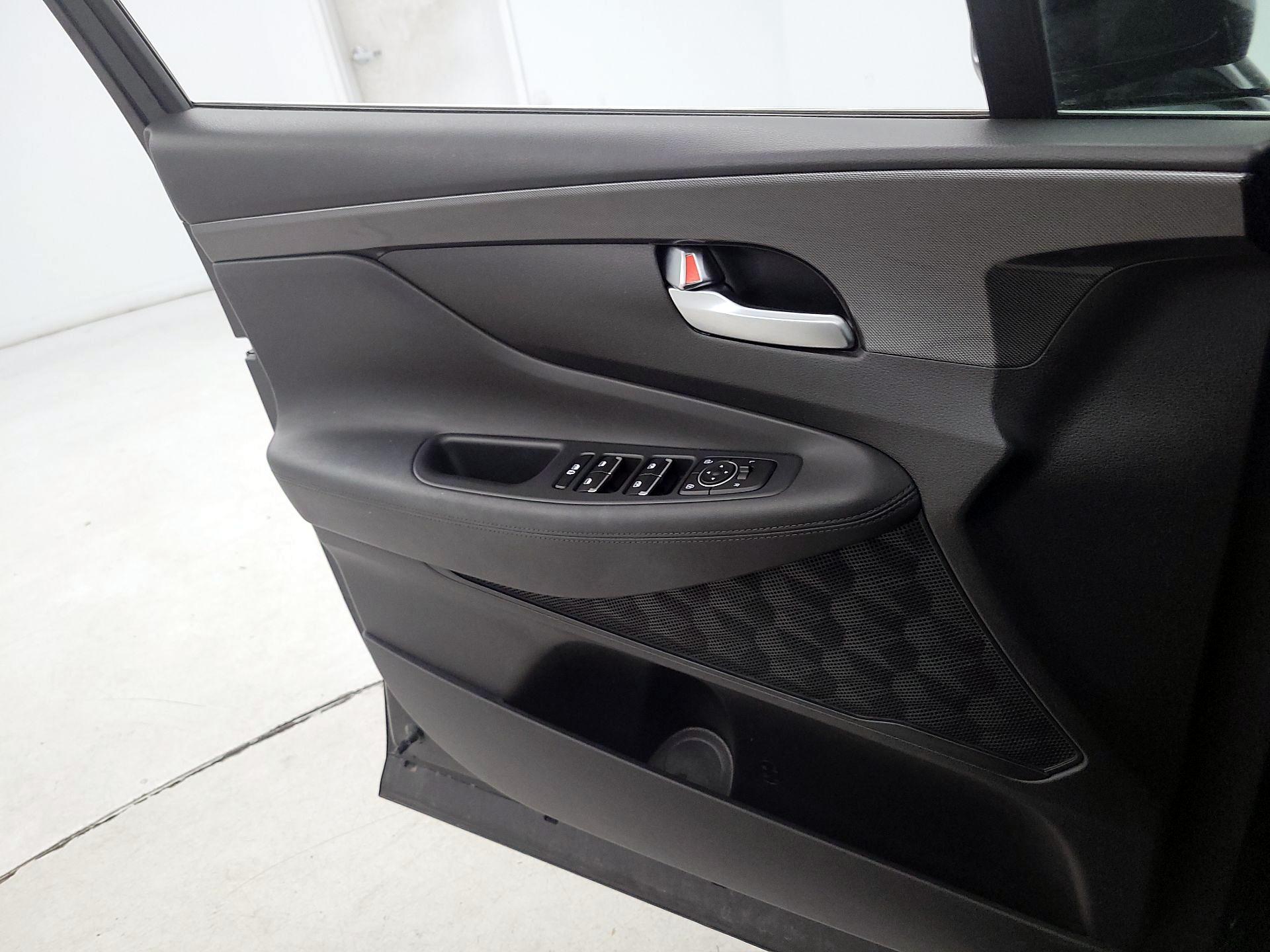 Thumbnail: 2023 Hyundai Santa Fe - 12