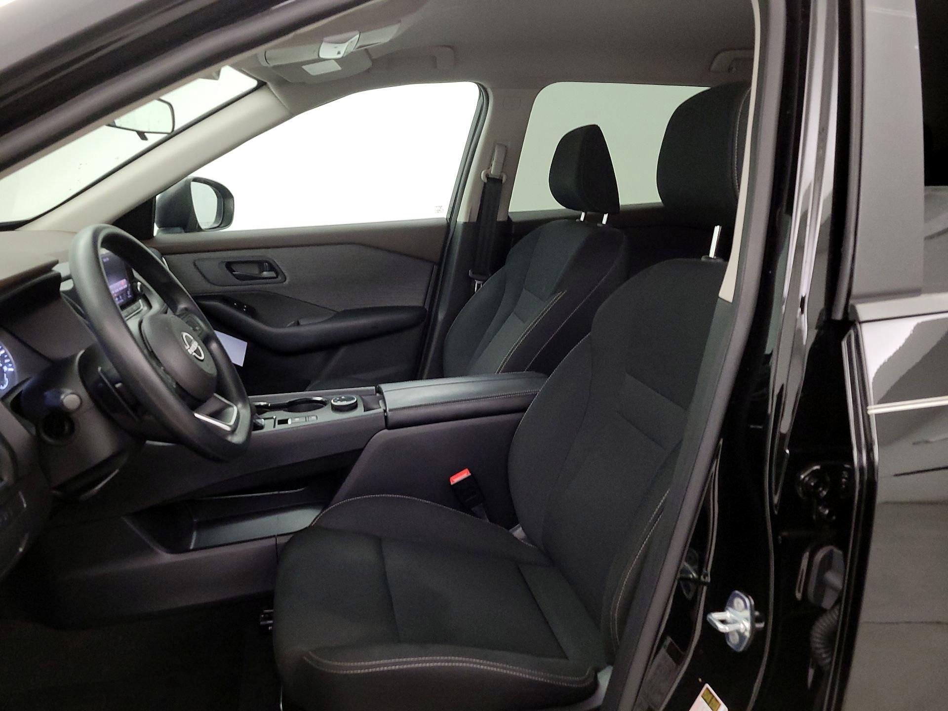 Thumbnail: 2023 Nissan Rogue - 11