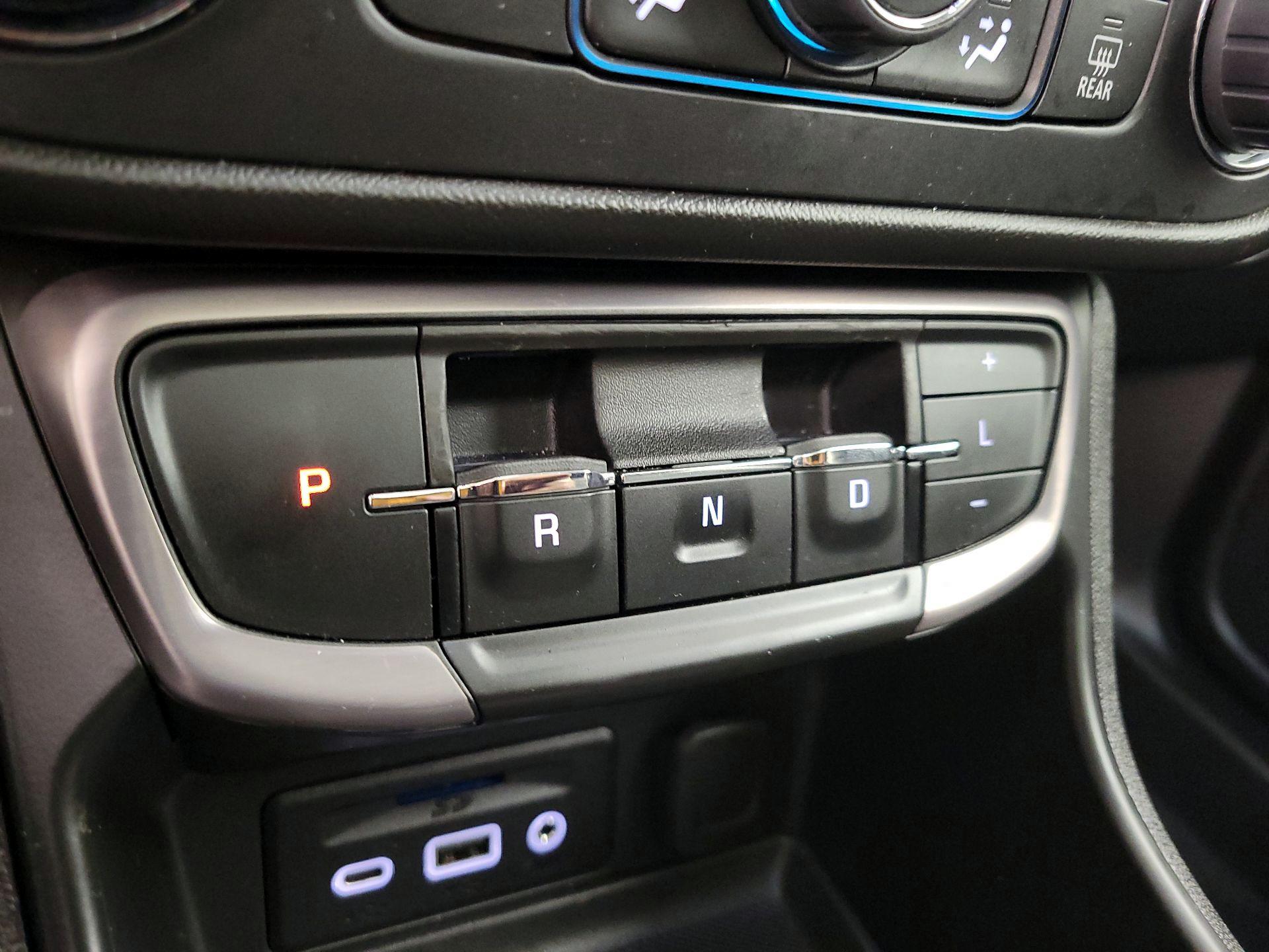 Thumbnail: 2022 GMC Terrain - 17