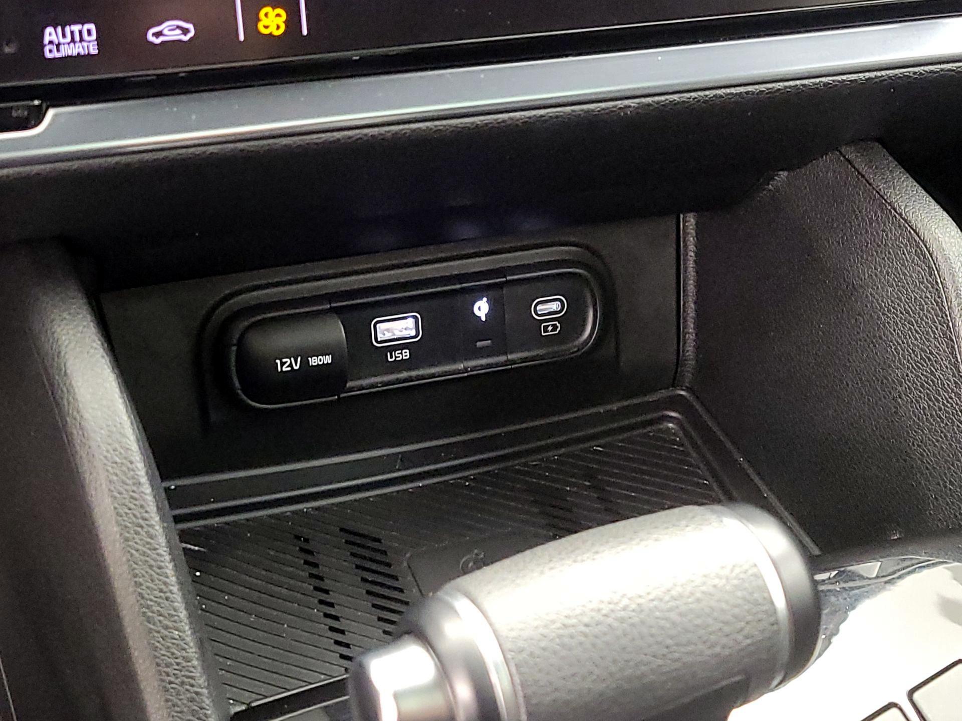 Thumbnail: 2023 Kia Sportage - 19