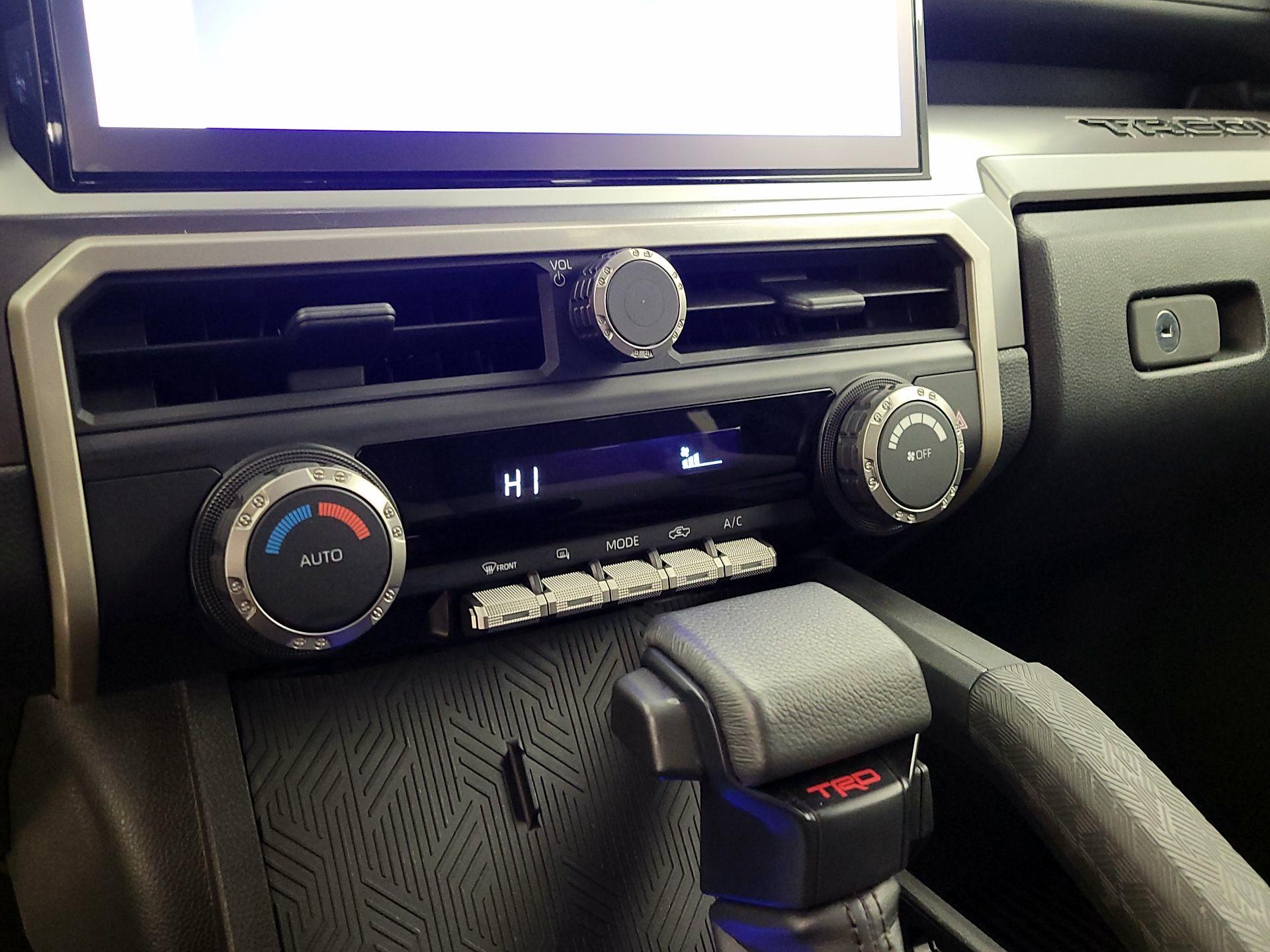 Thumbnail: 2024 Toyota Tacoma - 17