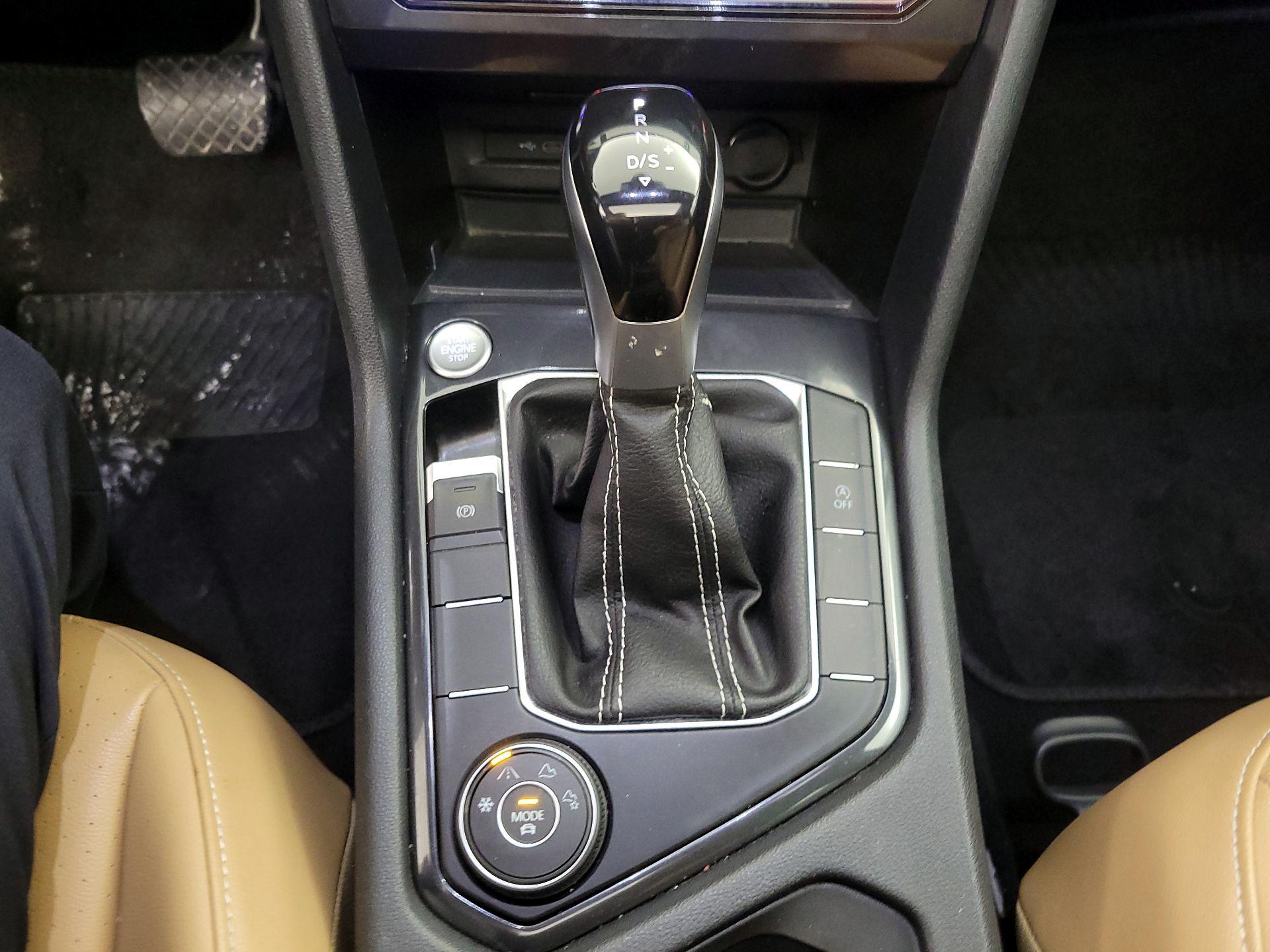 Thumbnail: 2024 Volkswagen Tiguan - 18