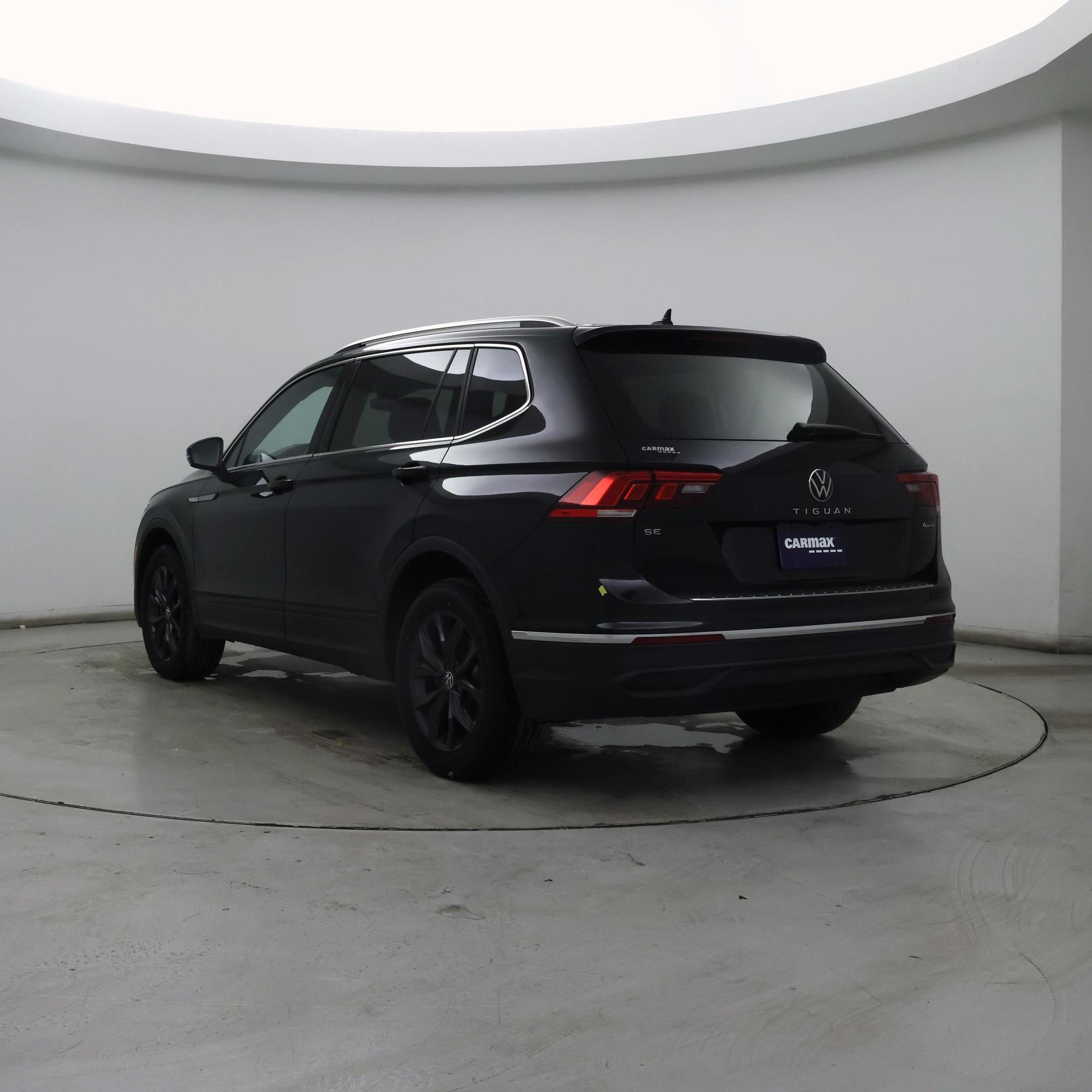 Thumbnail: 2024 Volkswagen Tiguan - 2