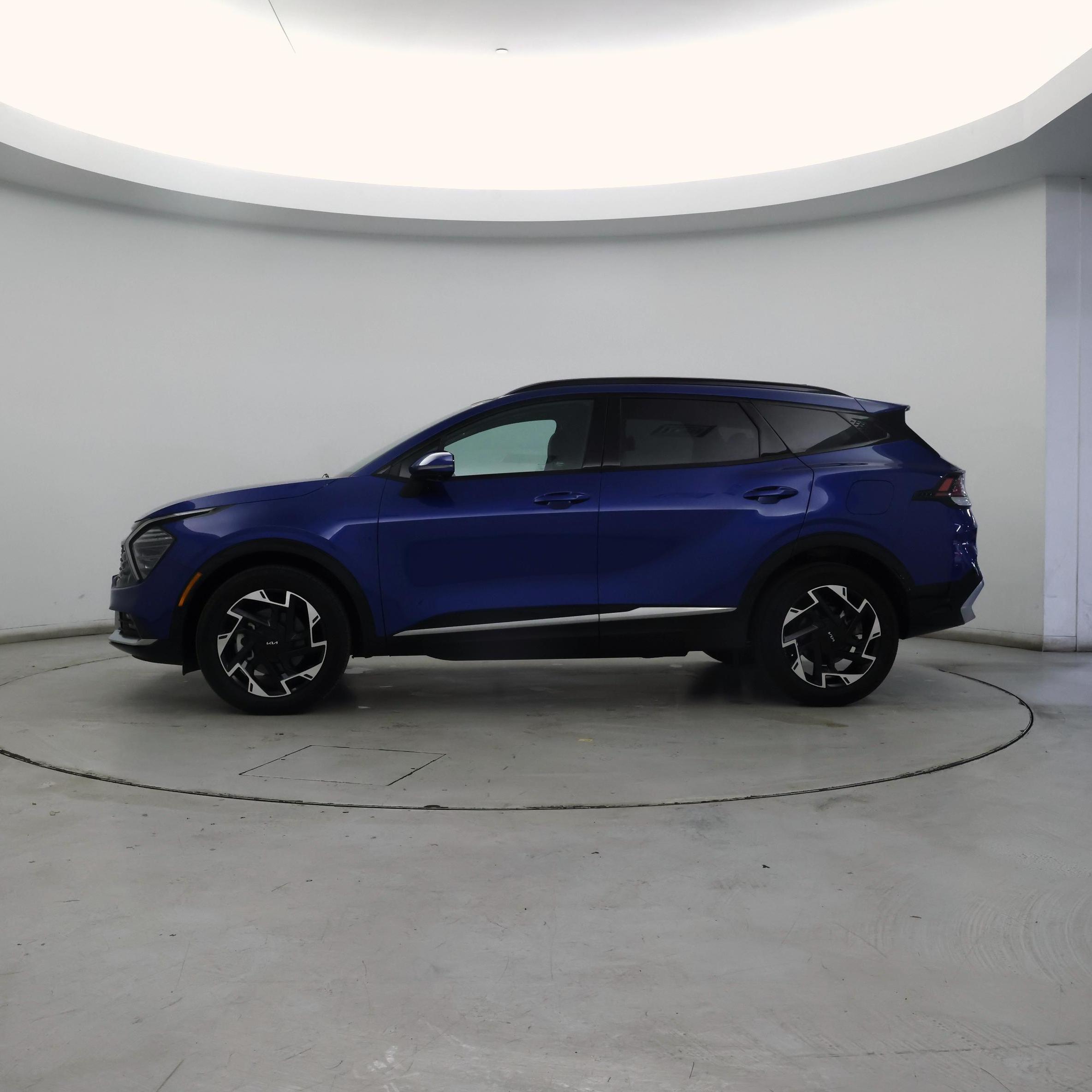 Thumbnail: 2023 Kia Sportage - 3