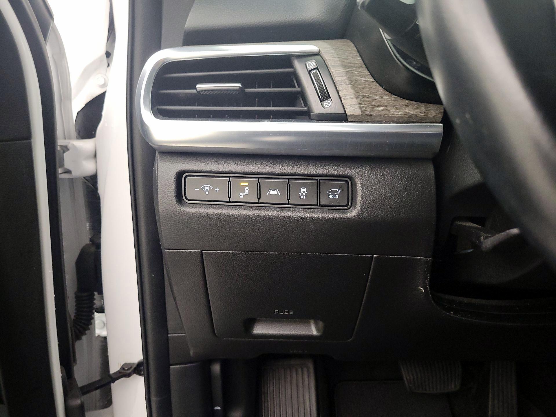 Thumbnail: 2022 Kia Telluride - 13