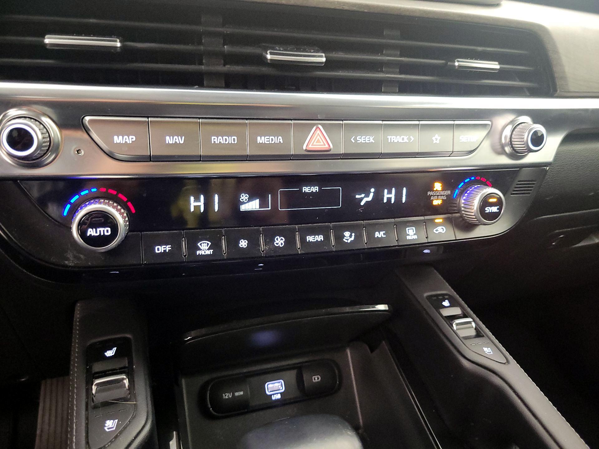 Thumbnail: 2022 Kia Telluride - 17