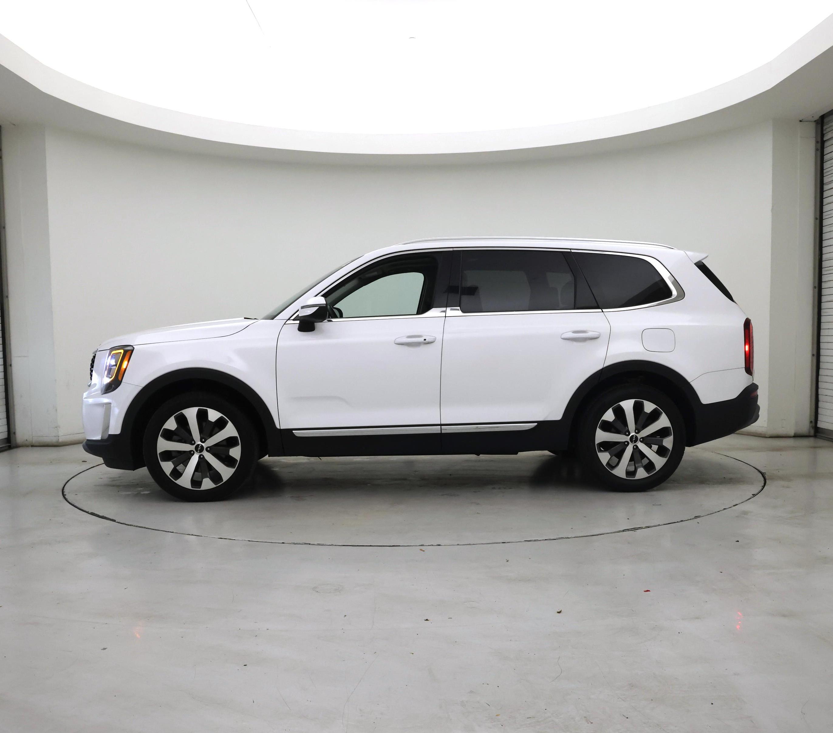 Thumbnail: 2022 Kia Telluride - 3