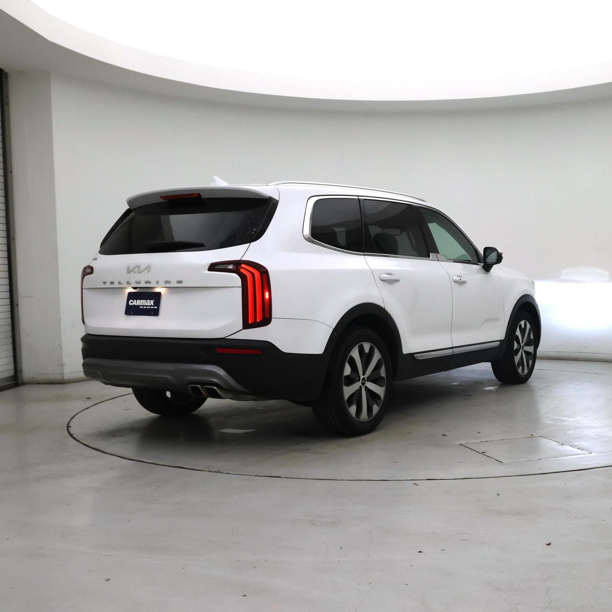 Thumbnail: 2022 Kia Telluride - 8