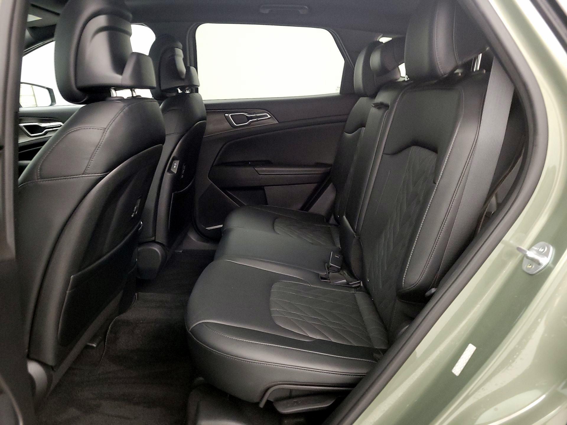 Thumbnail: 2023 Kia Sportage - 20