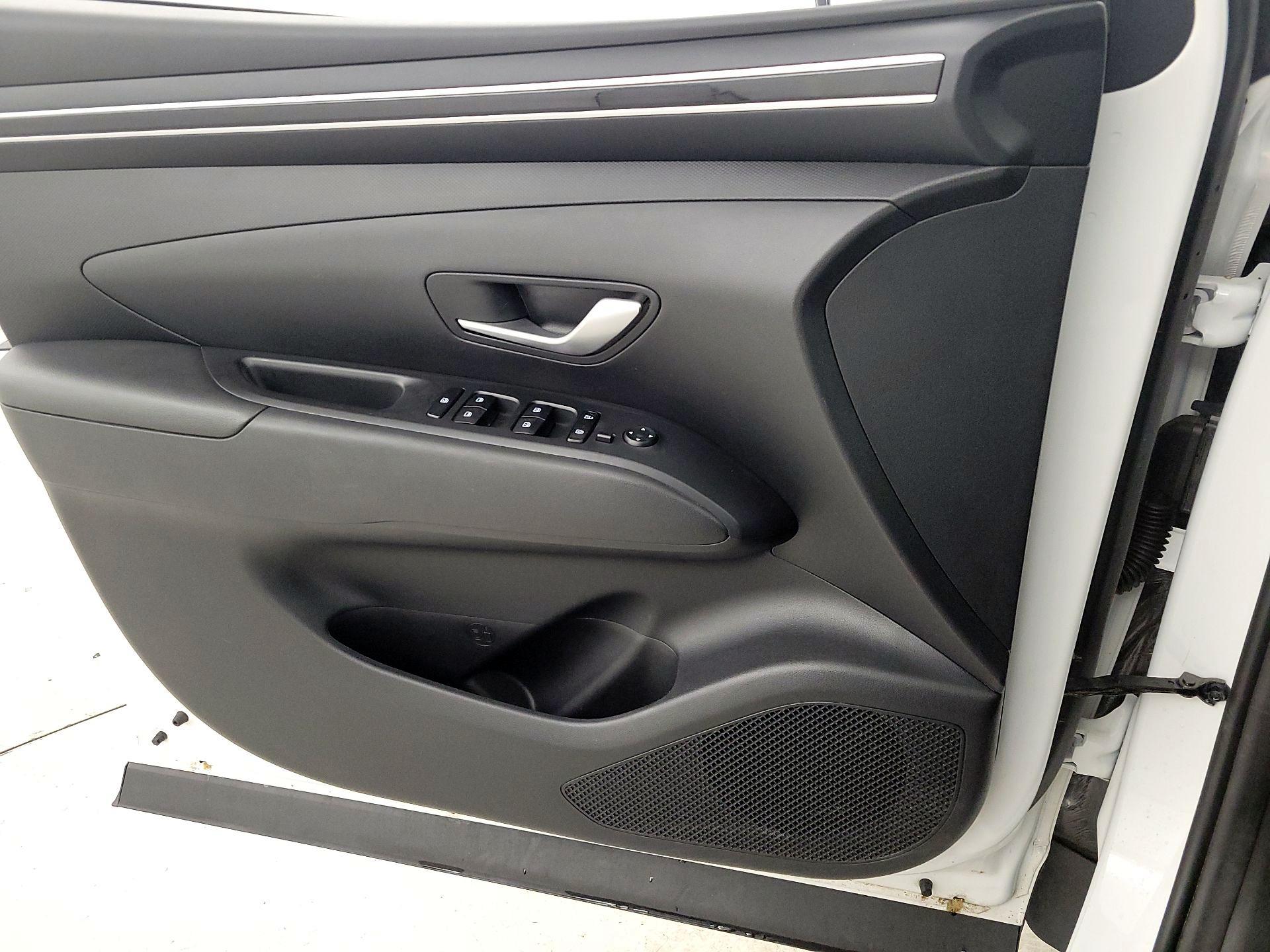 Thumbnail: 2023 Hyundai Tucson - 12