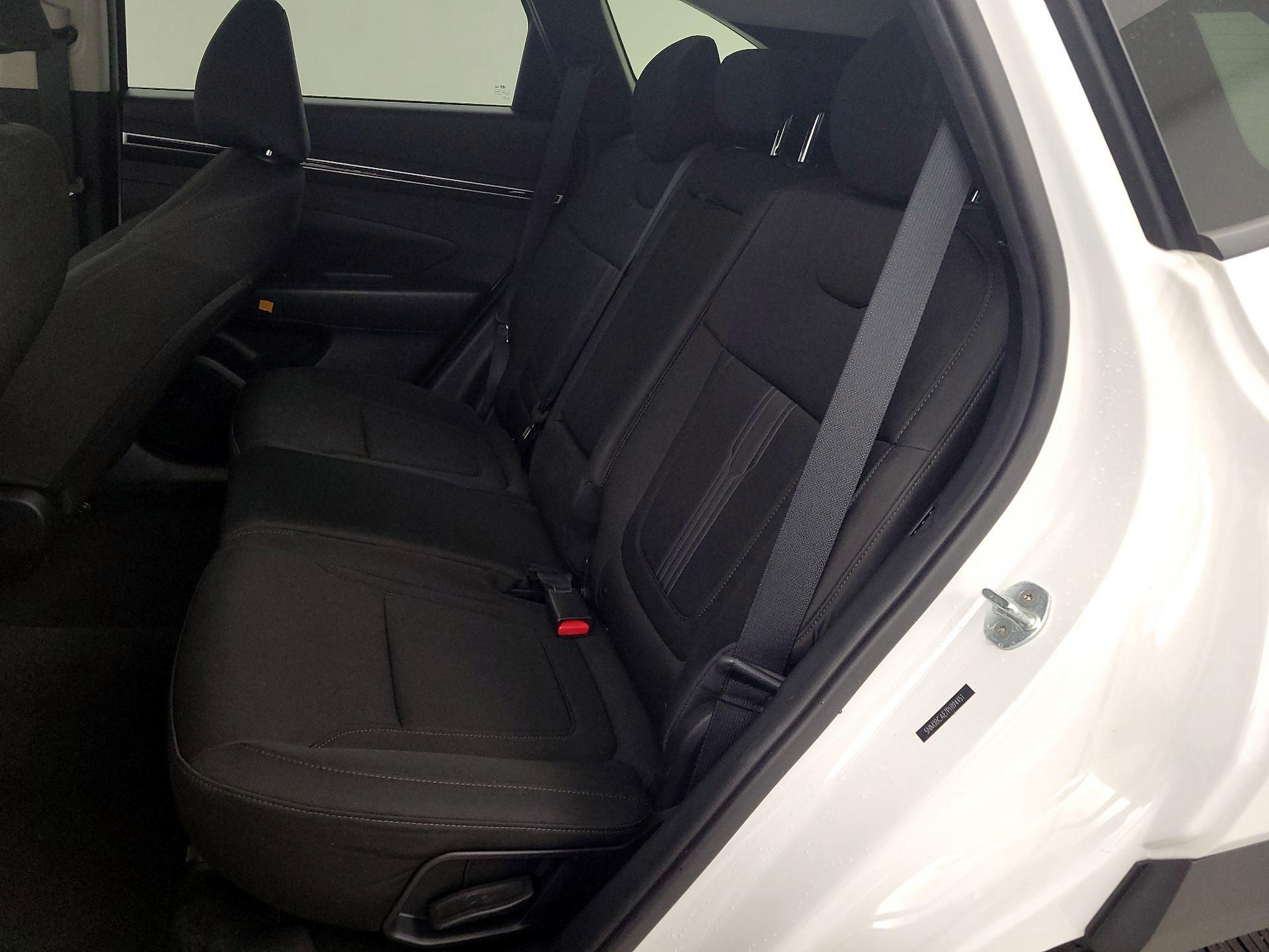 Thumbnail: 2023 Hyundai Tucson - 19