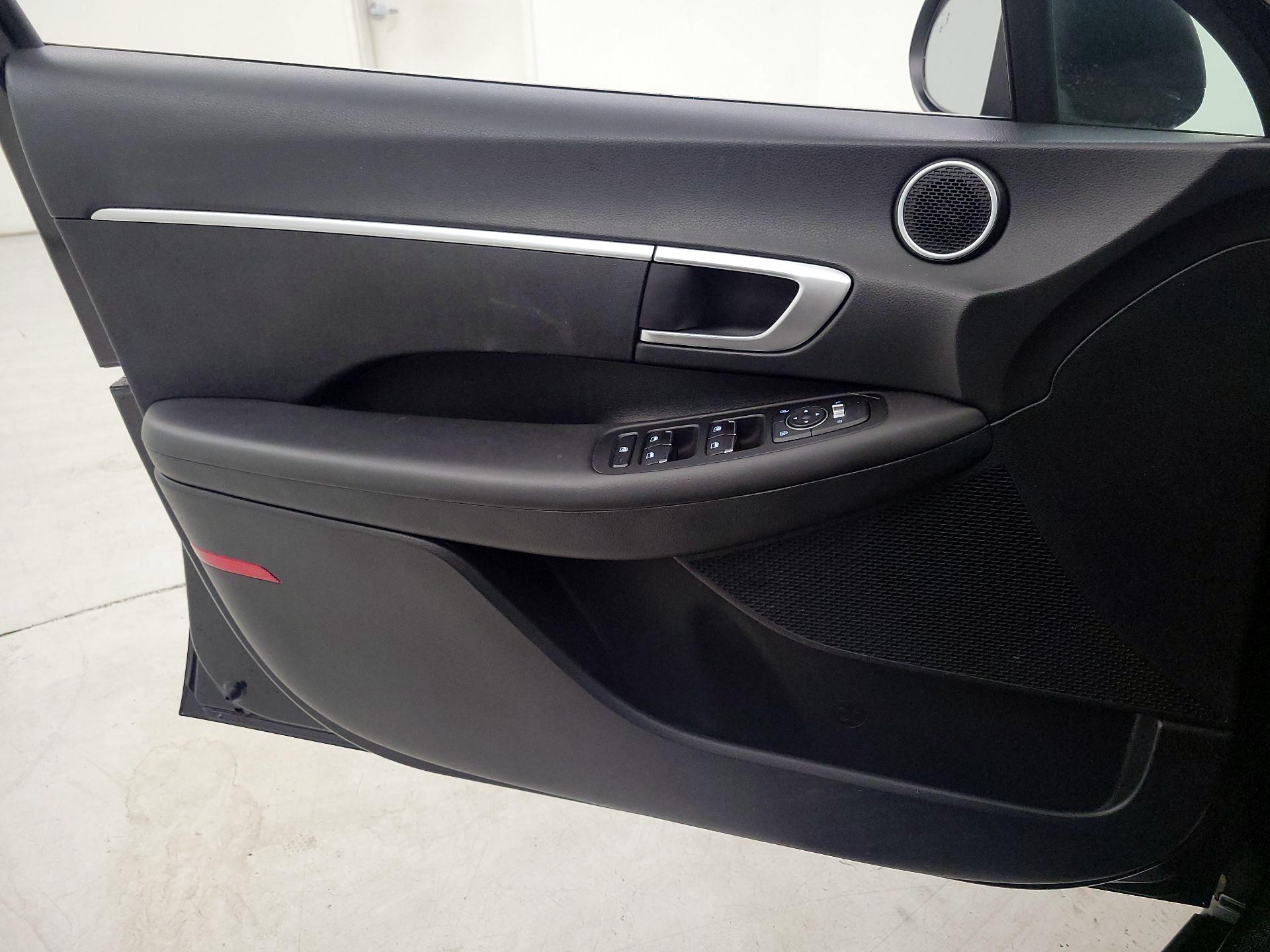 Thumbnail: 2023 Hyundai Sonata - 12