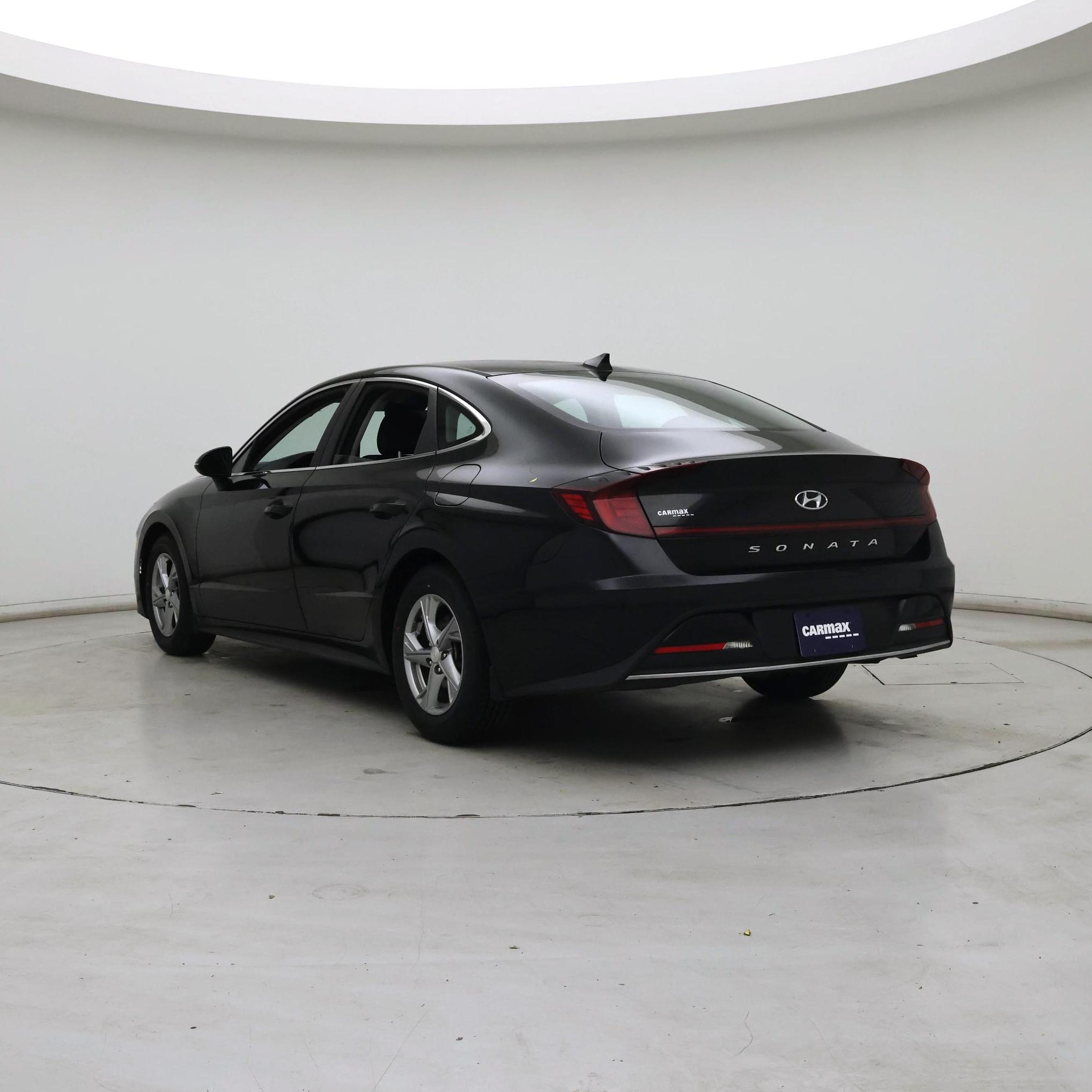 Thumbnail: 2023 Hyundai Sonata - 2