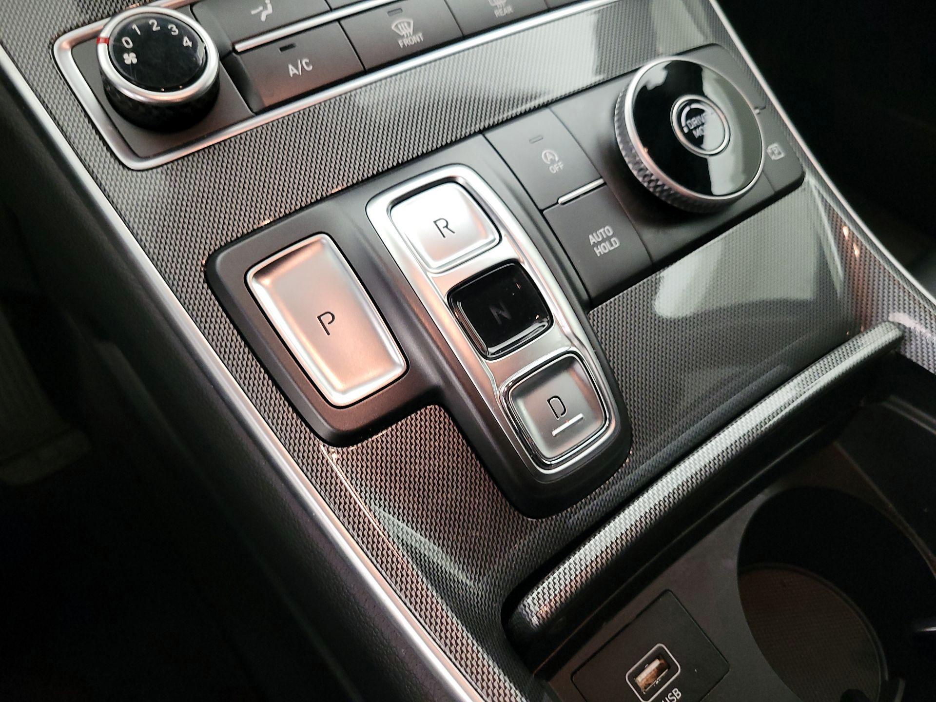 Thumbnail: 2023 Hyundai Santa Fe - 17