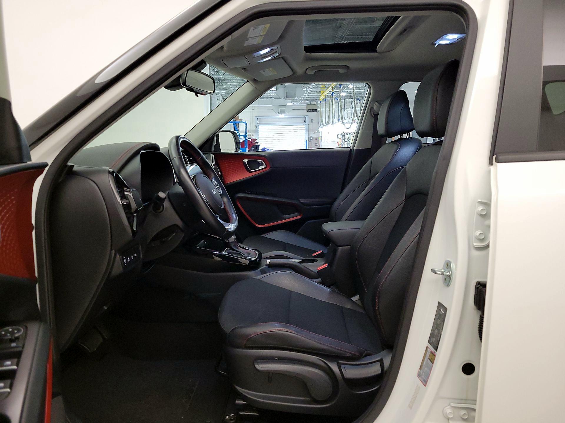 Thumbnail: 2023 Kia Soul - 11