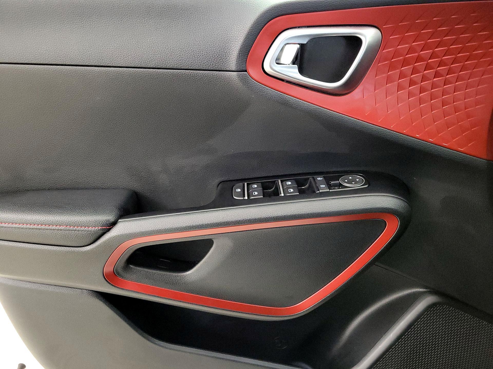 Thumbnail: 2023 Kia Soul - 12