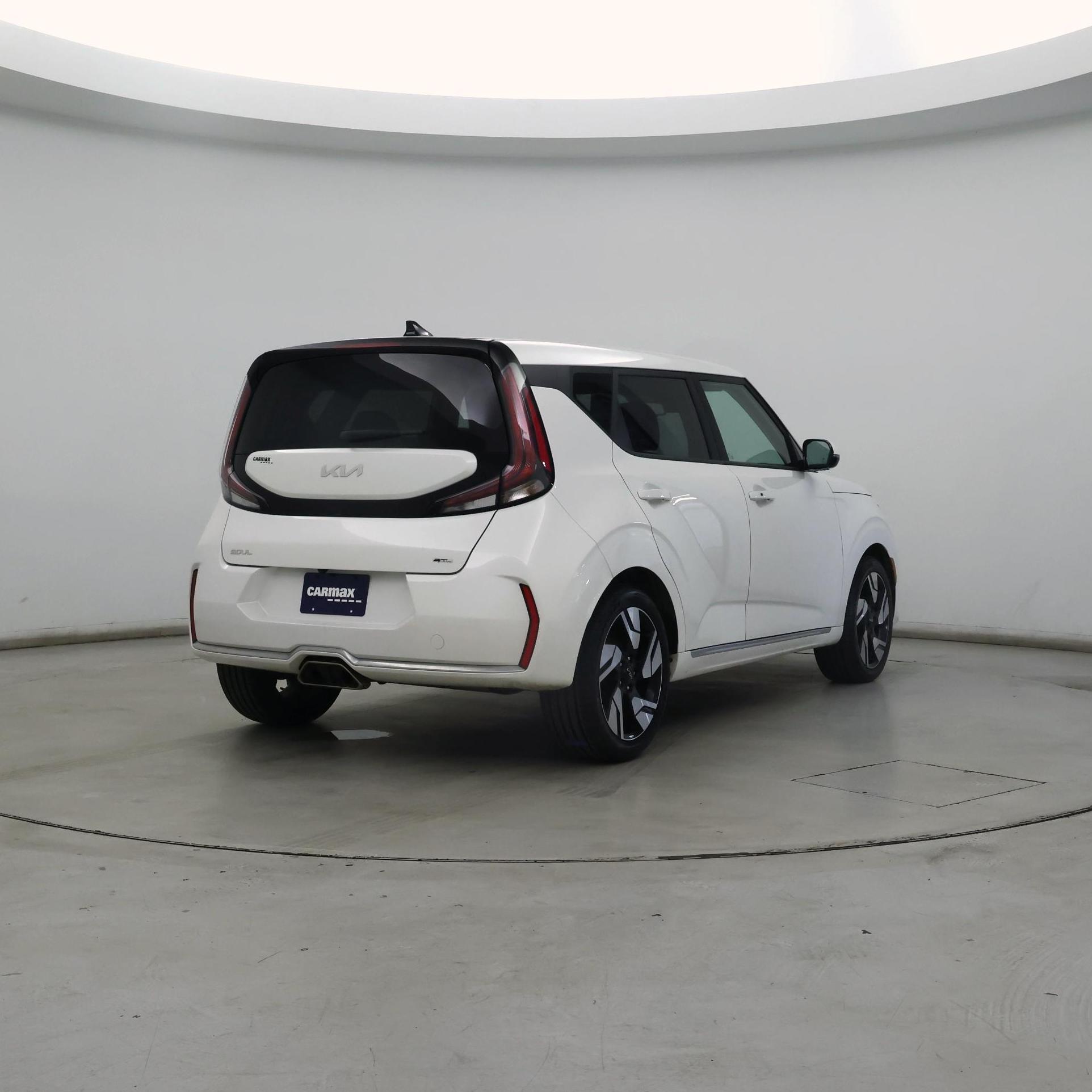 Thumbnail: 2023 Kia Soul - 8