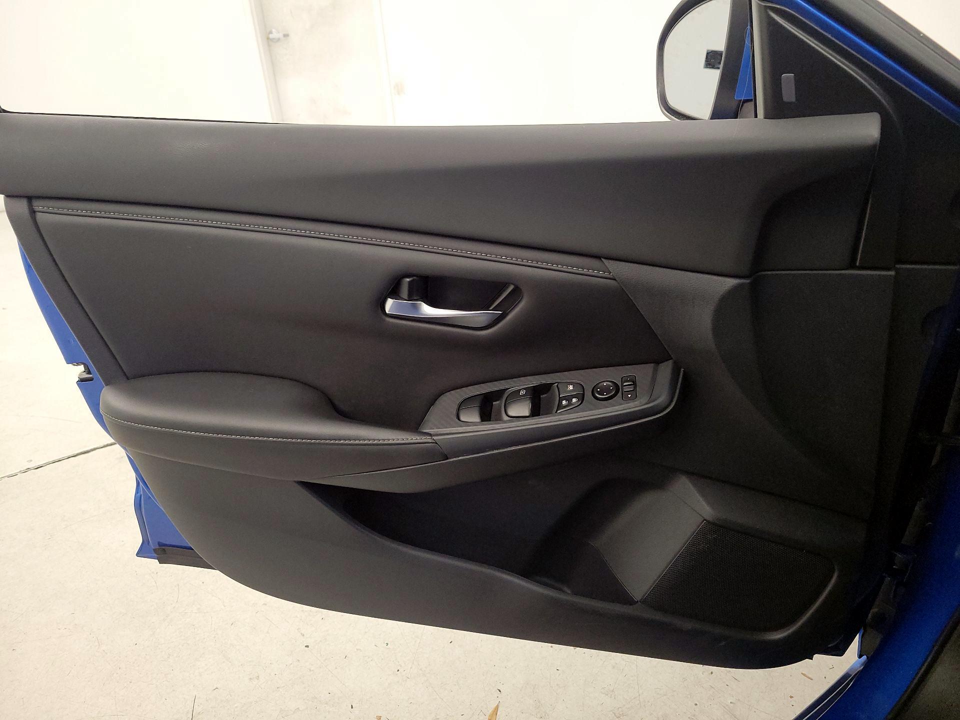 Thumbnail: 2022 Nissan Sentra - 12