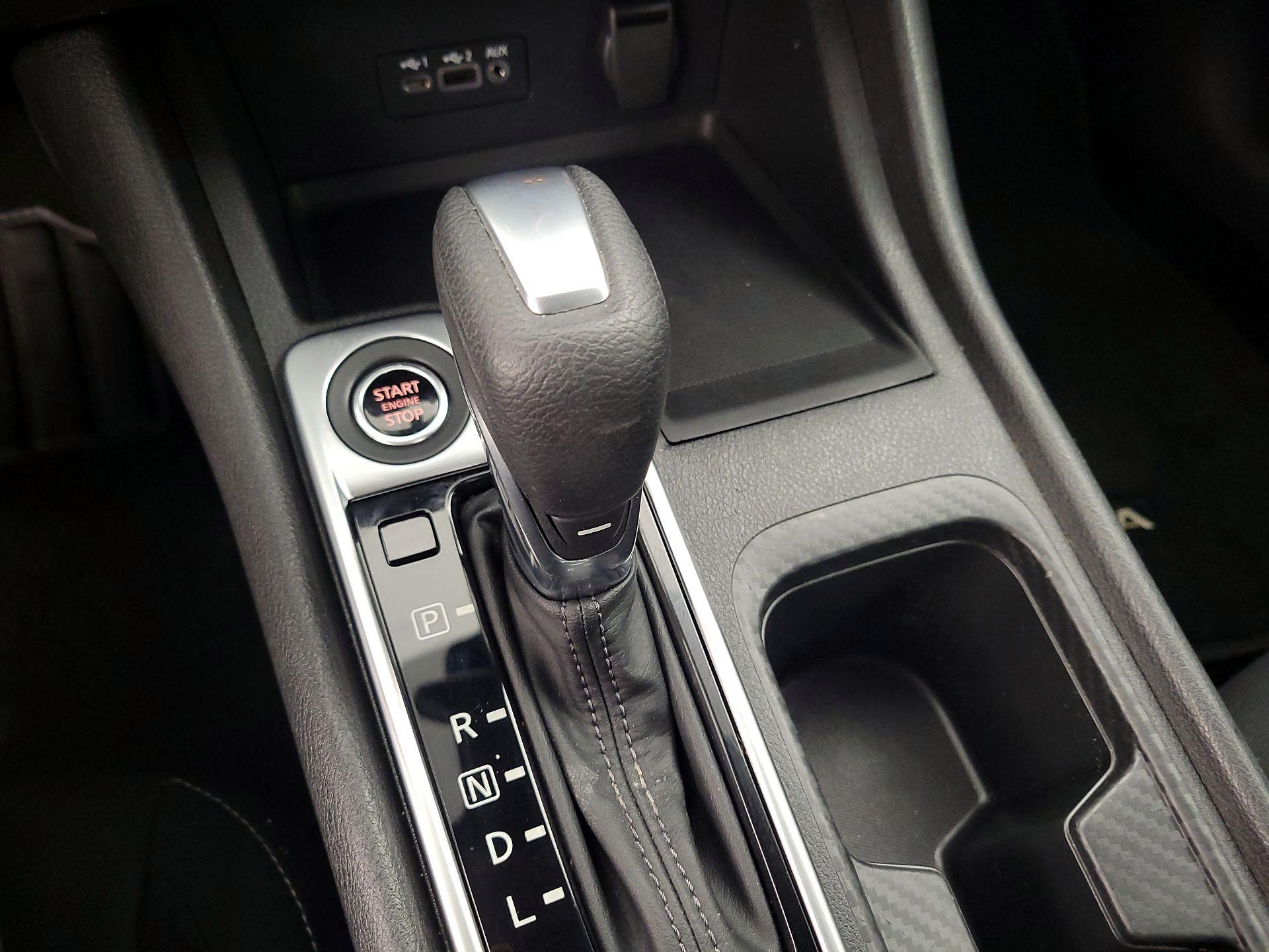 Thumbnail: 2022 Nissan Sentra - 17