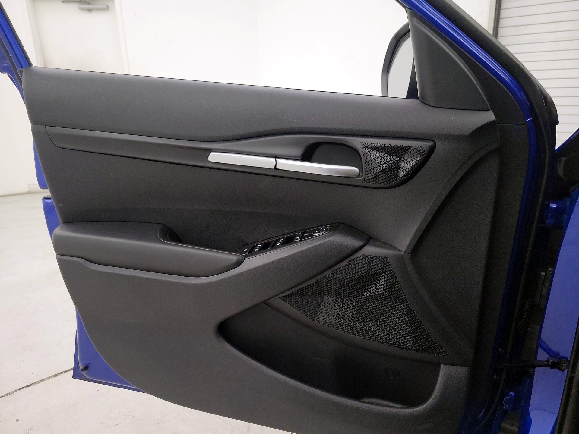 Thumbnail: 2023 Kia Seltos - 12