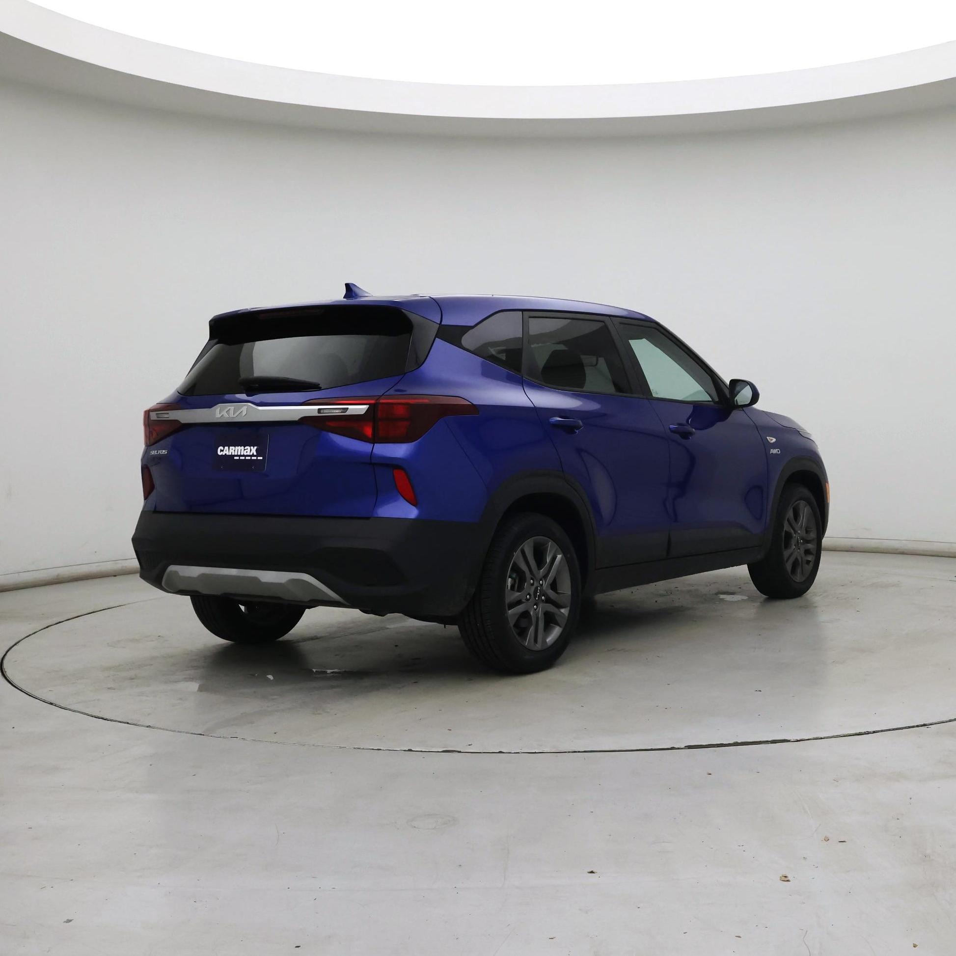 Thumbnail: 2023 Kia Seltos - 8