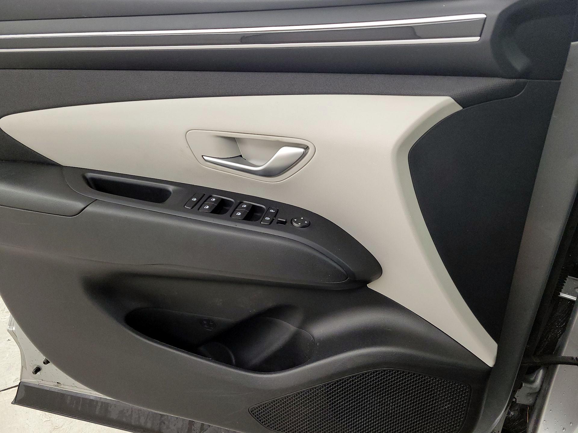 Thumbnail: 2023 Hyundai Tucson - 12