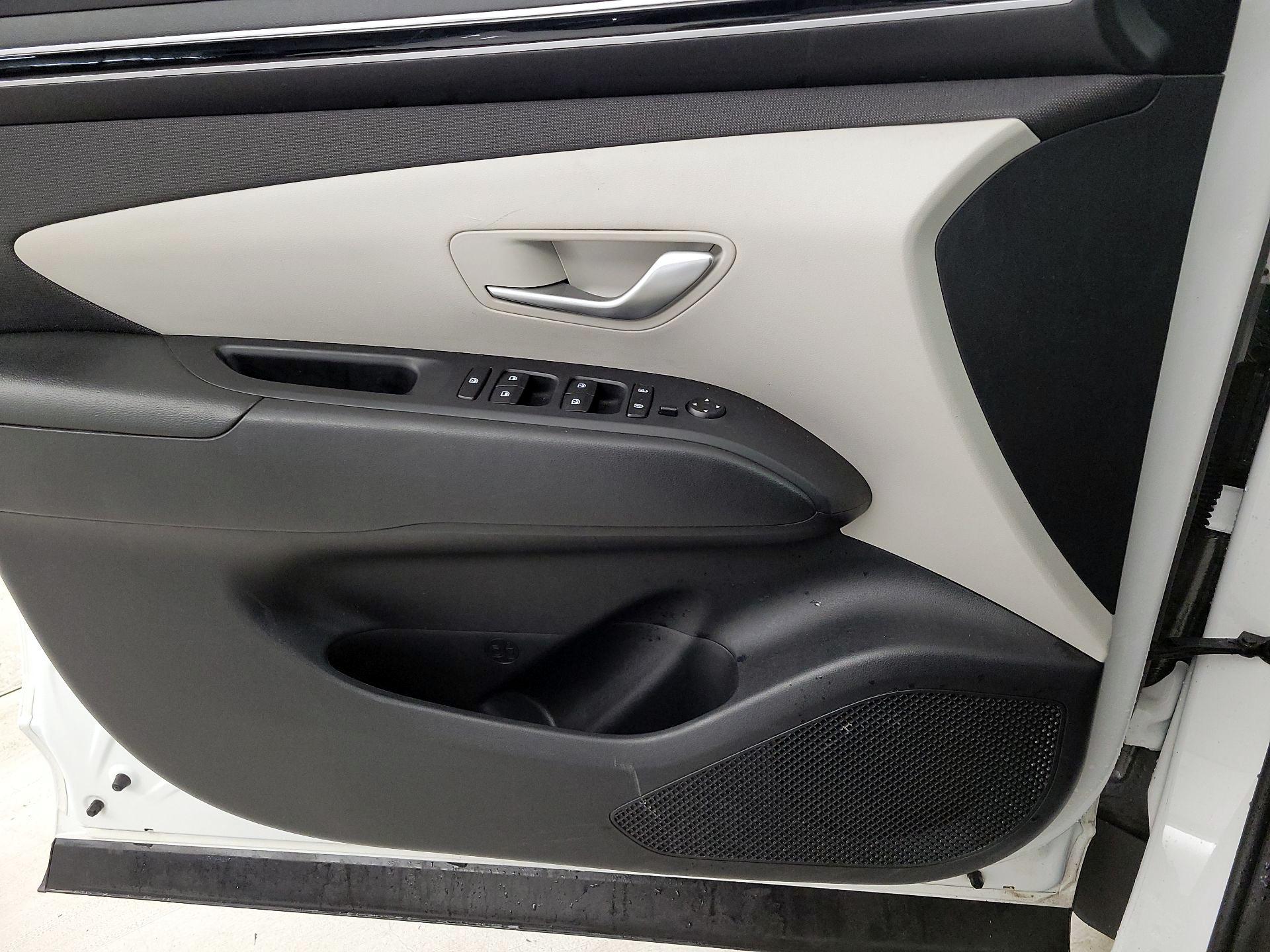 Thumbnail: 2023 Hyundai Tucson - 12